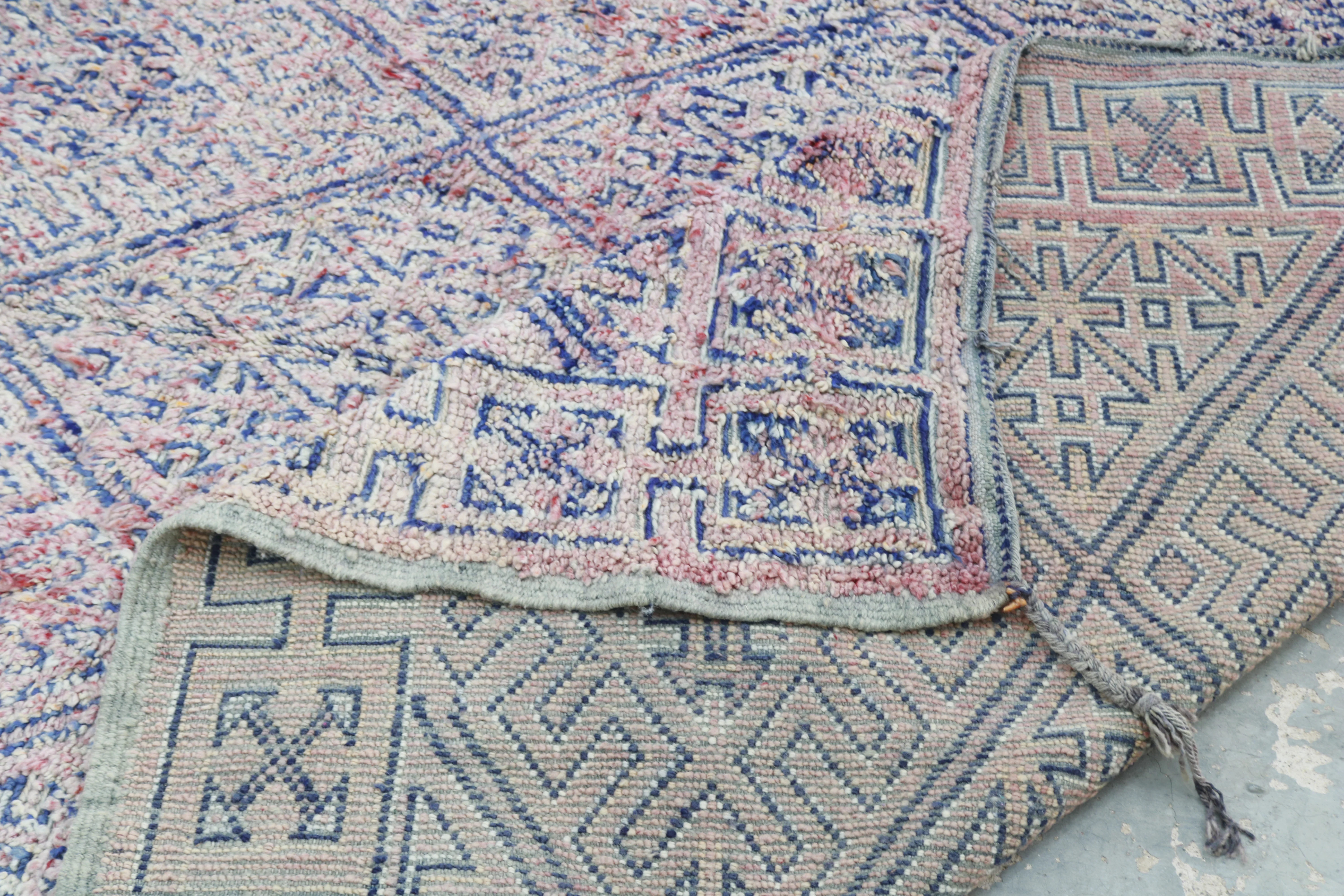 1960s Beni M’Guild Vintage Rug 340×220 cm – Faded Moroccan Berber Rug with Tribal Diamond Patterns, GO-1004 - Image 5