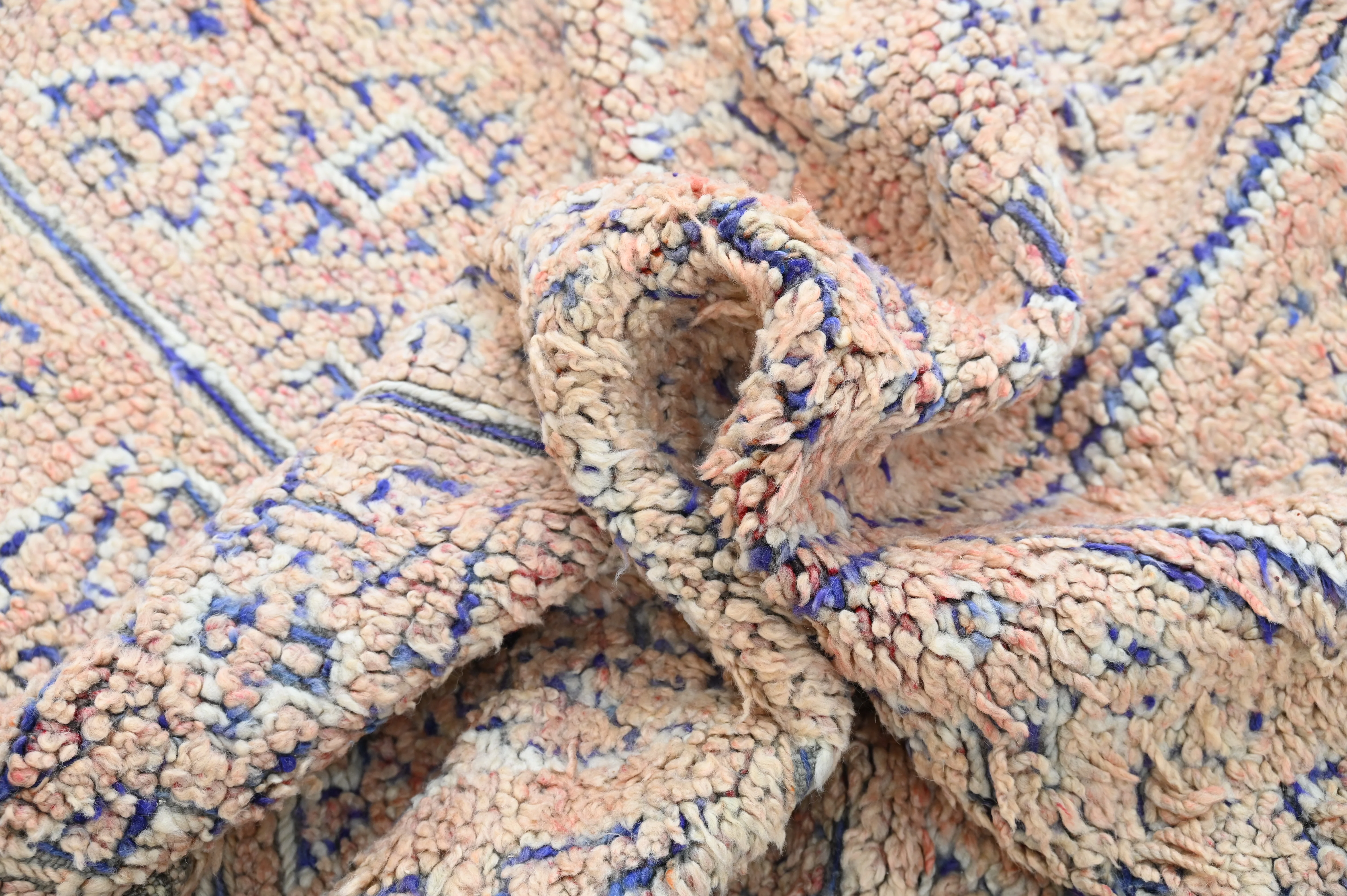 1960s Beni M'Guild Vintage Rug 300×185 cm – Warm Sand & Terracotta Patina, V-278 - Image 6