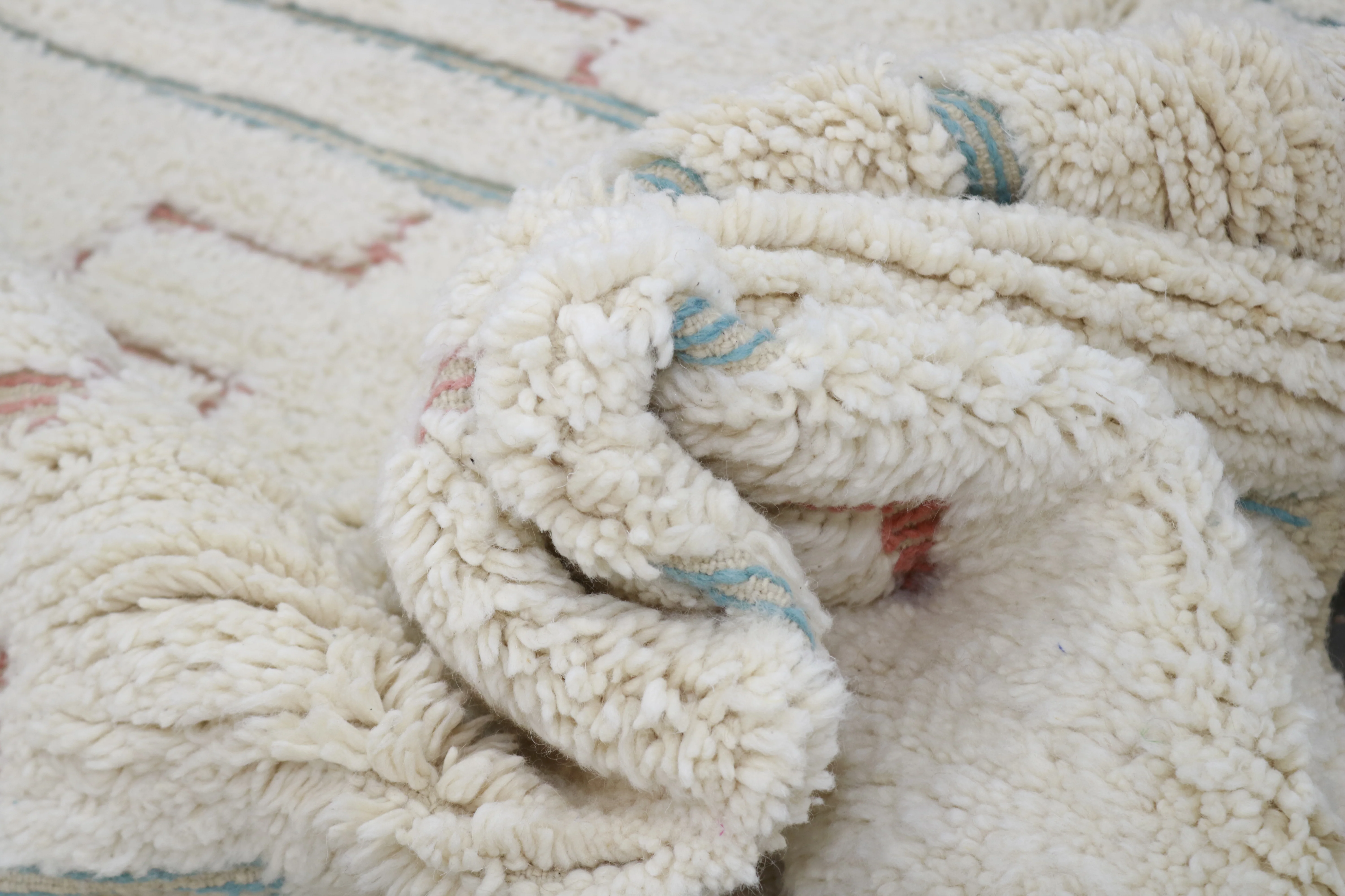 Azilal Rug 235×155 cm – Ivory, Soft Terracotta & Sage Green, AZO-785 - Image 3