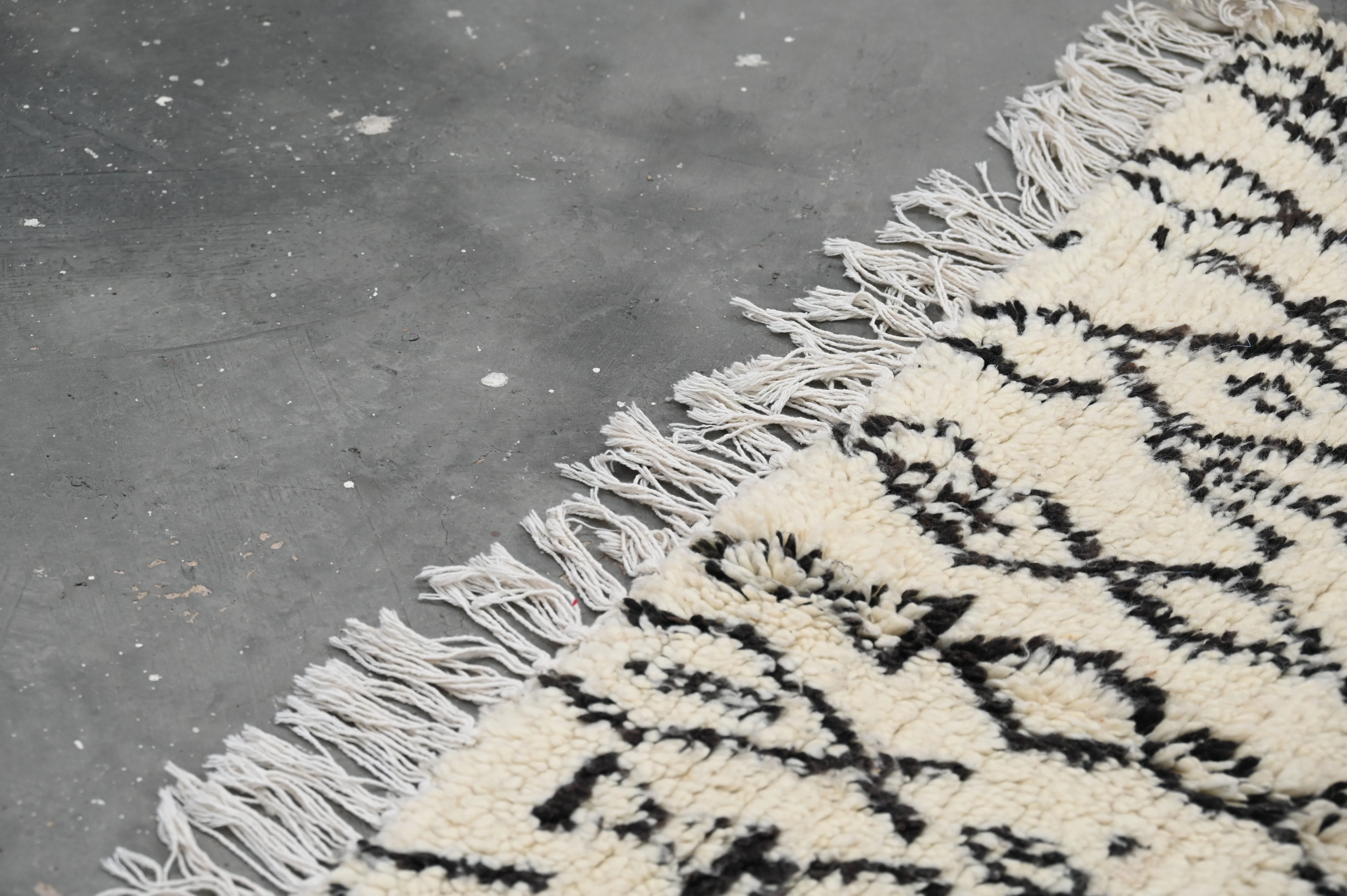 Beni Ouarain Rug, 220 x 145 cm, AZO-615 - Image 5