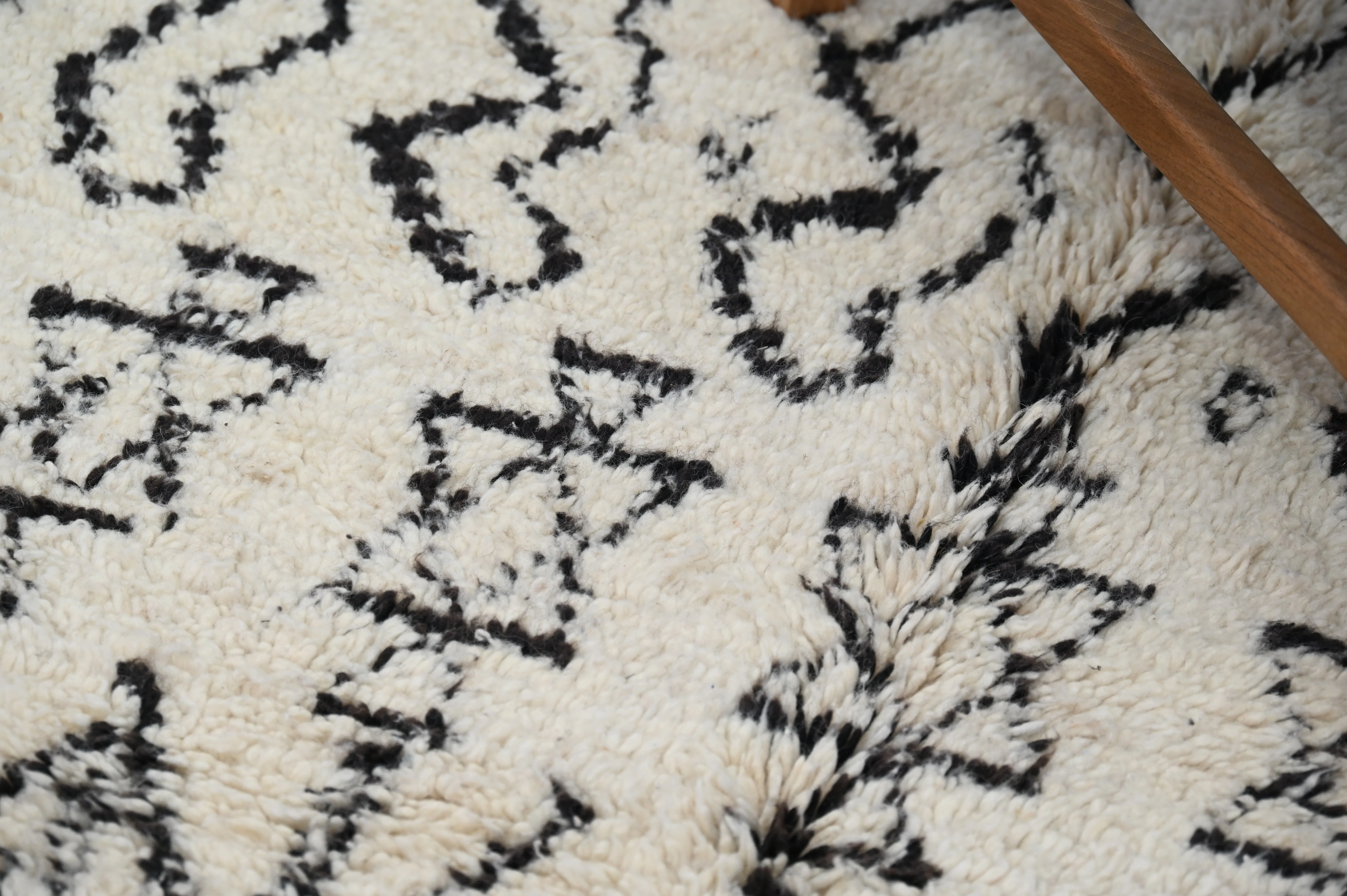 Beni Ouarain Rug, 220 x 145 cm, AZO-615 - Image 6