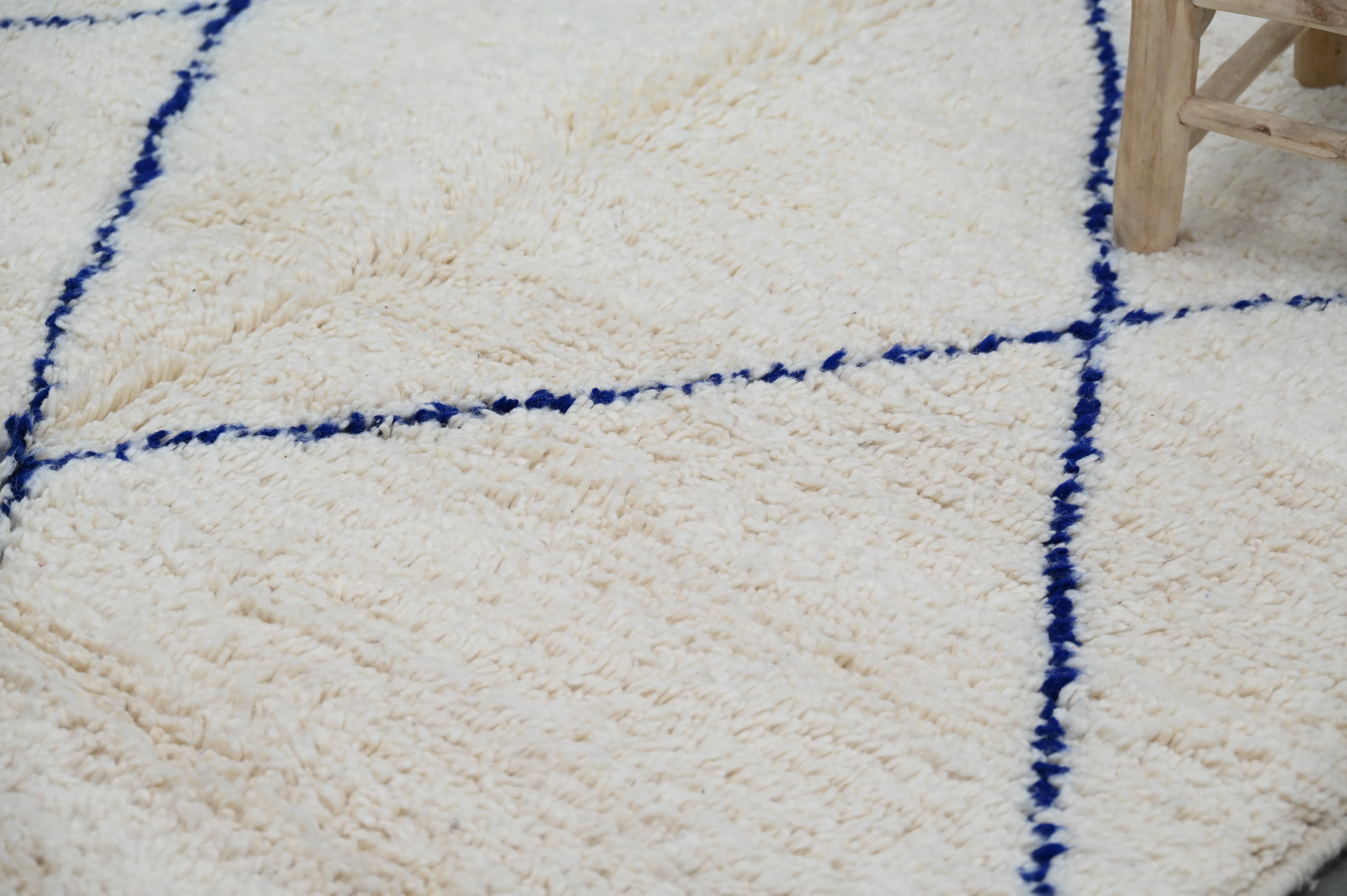 Beni Ouarain Rug, 240 x 170 cm, AZO-765 - Image 2