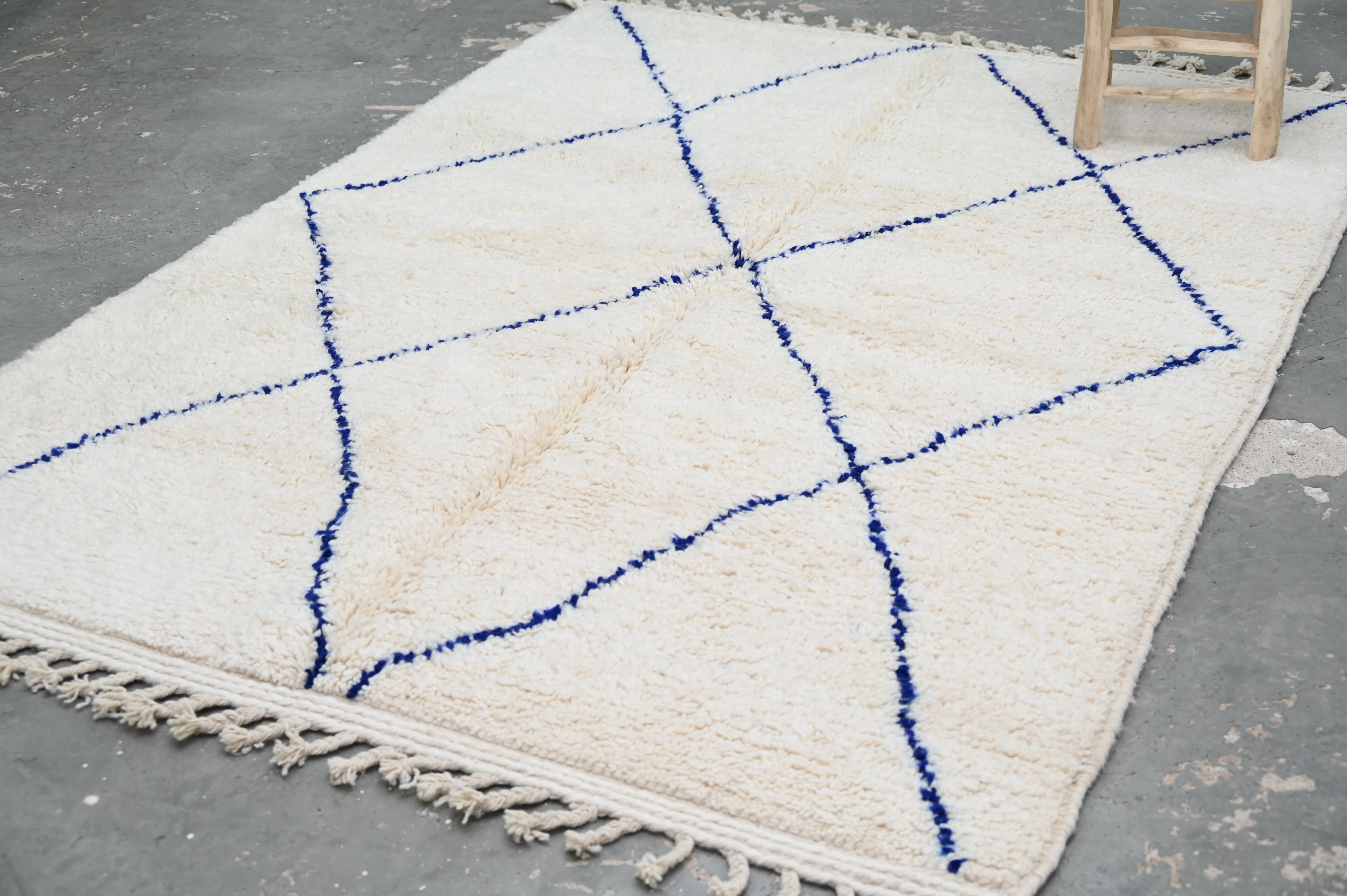 Beni Ouarain Rug, 240 x 170 cm, AZO-765 - Image 4