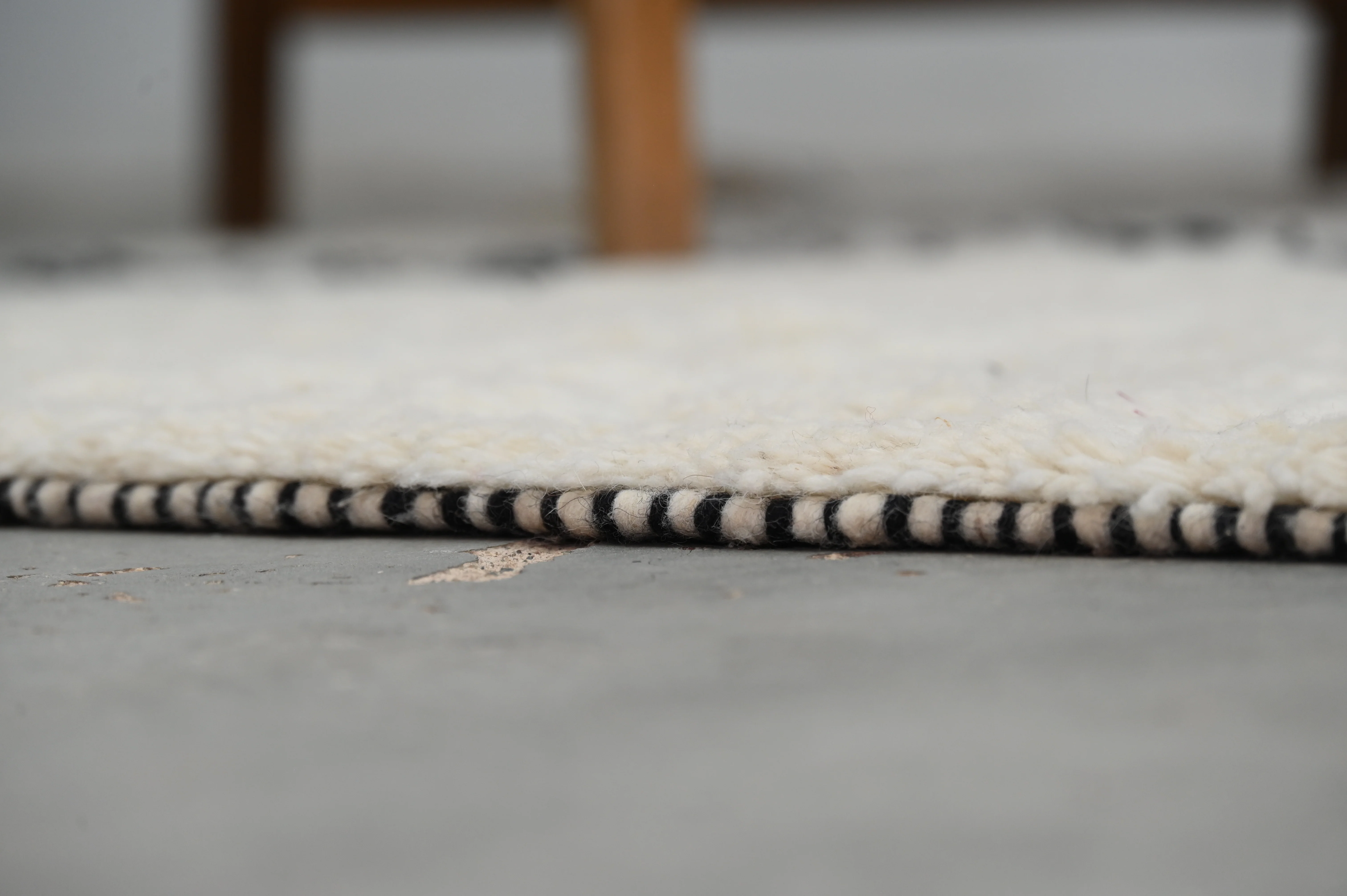 Beni Ouarain Rug, 245 x 140 cm, AZO-553 - Image 5
