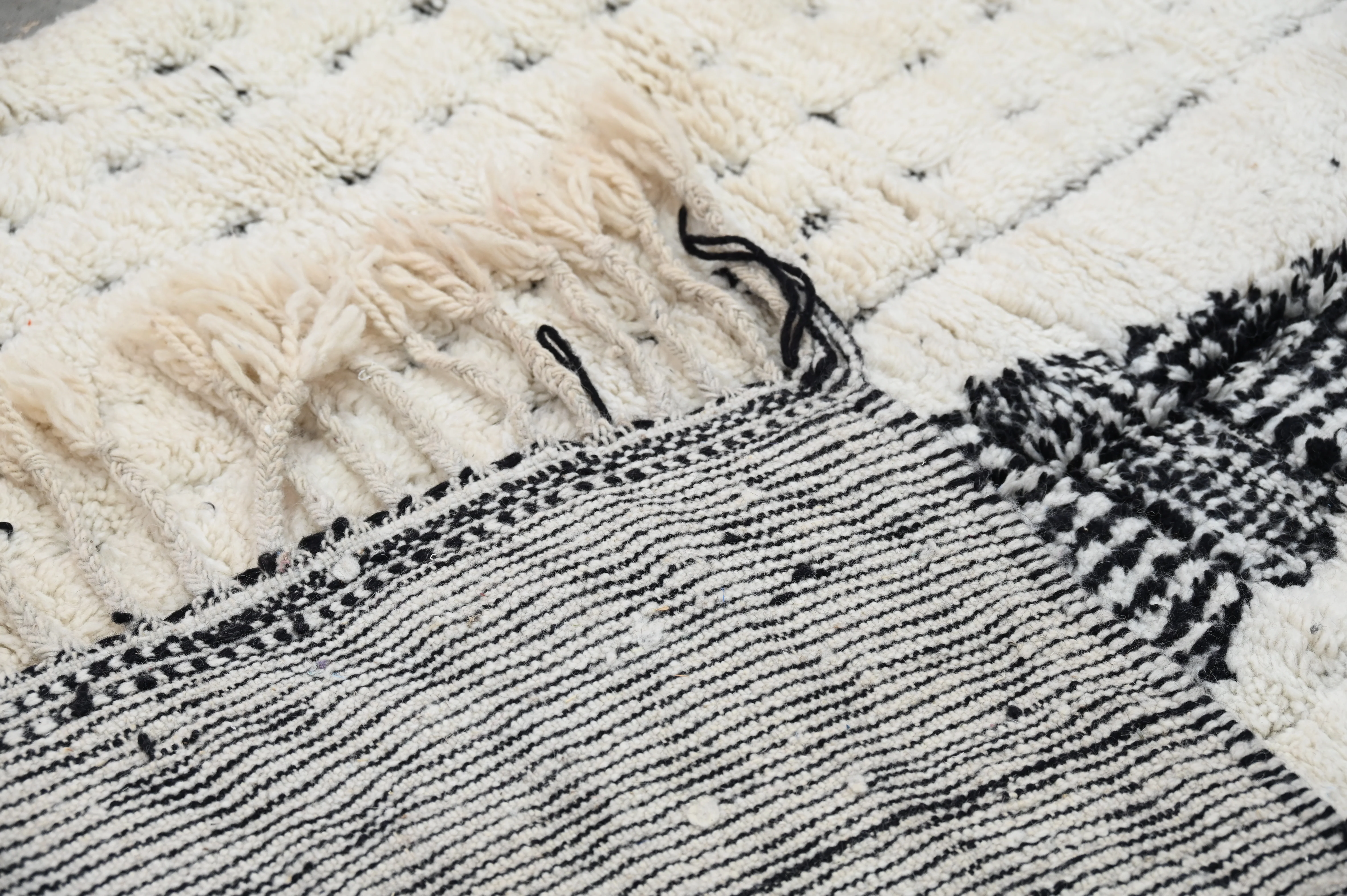 Beni Ouarain Rug, 245 x 140 cm, AZO-553 - Image 7