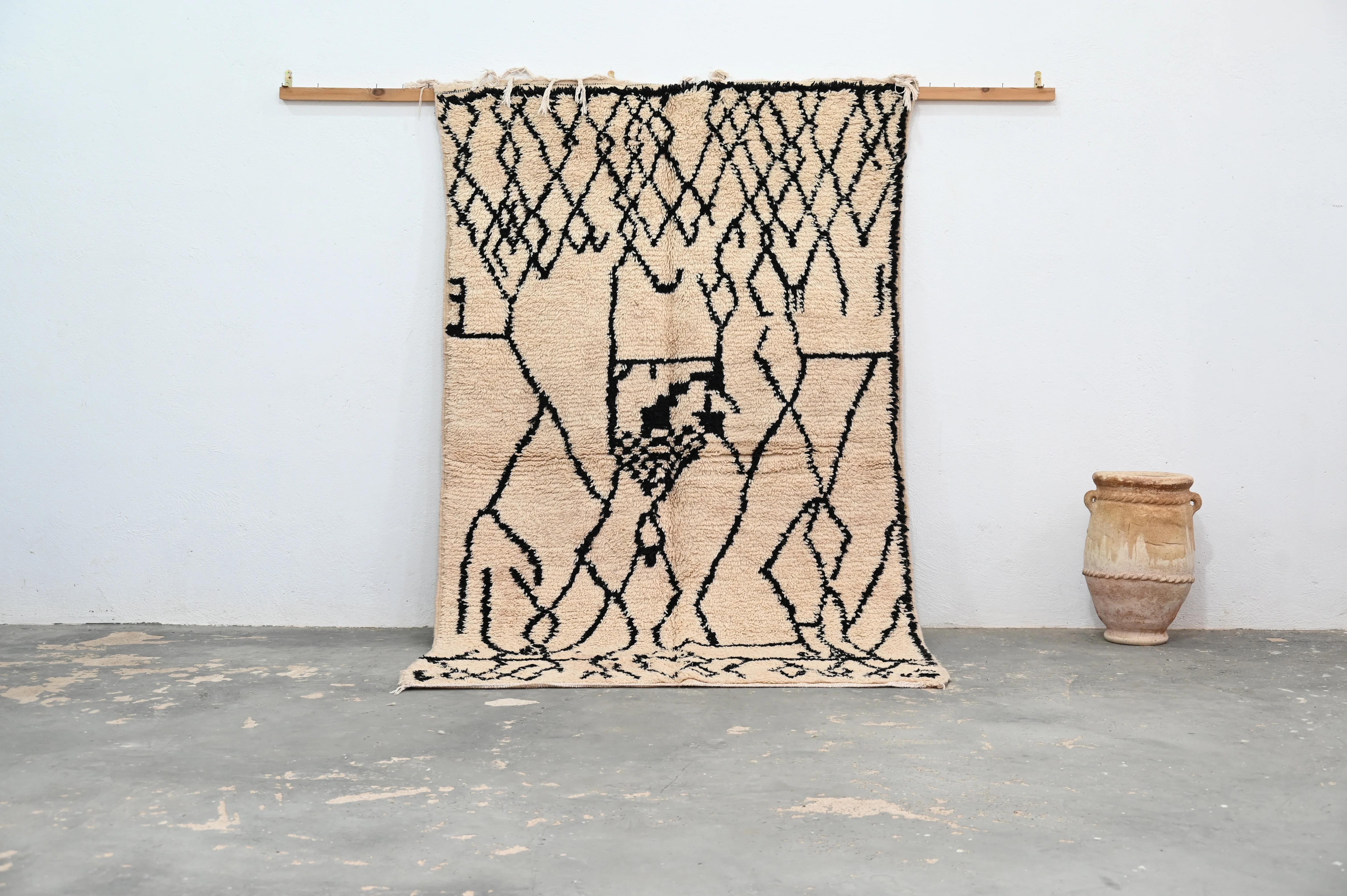 Beni Ouarain Rug, 245 x 150 cm, AZO-577