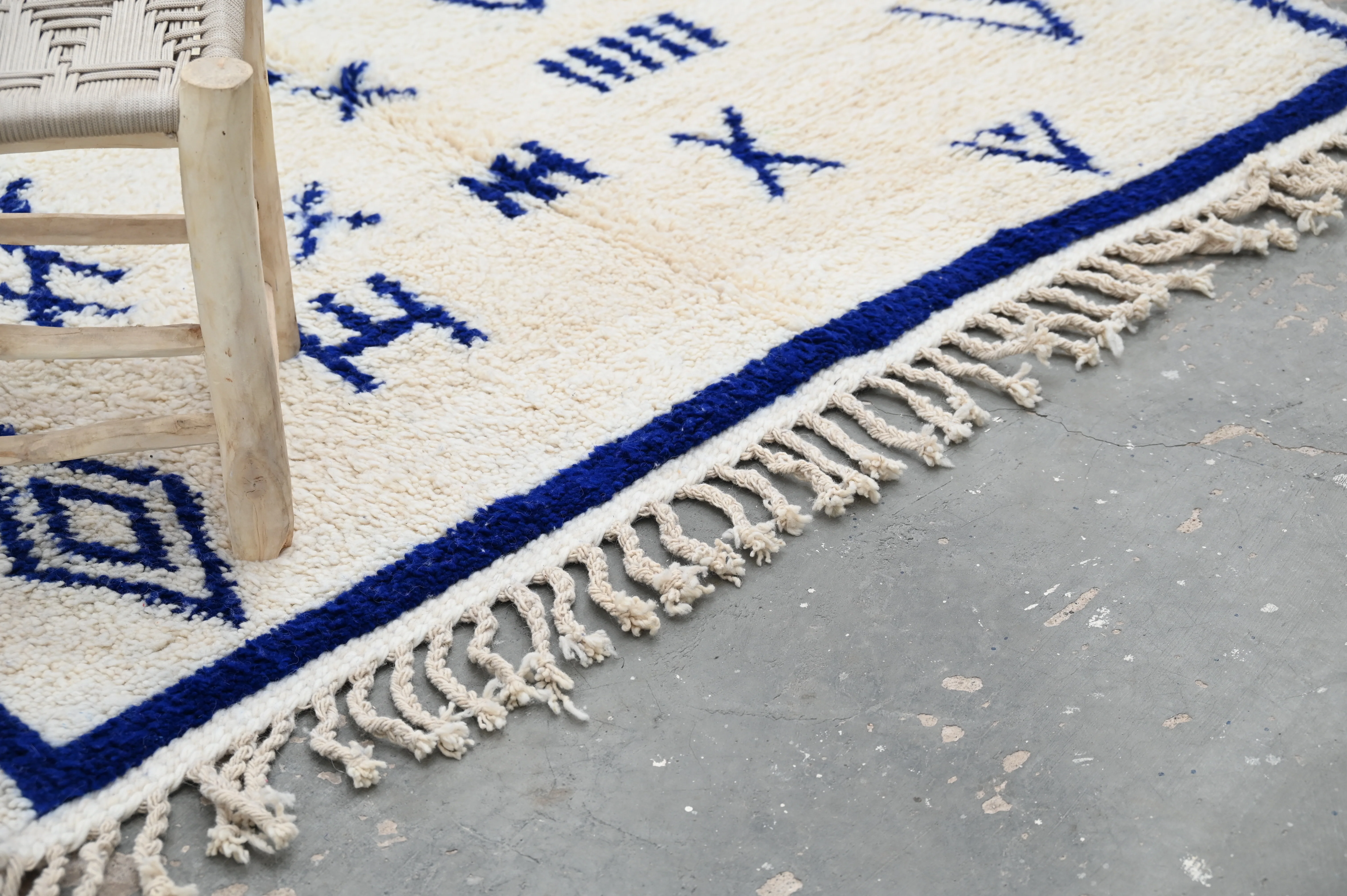 Beni Ouarain Rug, 250 x 170 cm, AZO-778 - Image 3