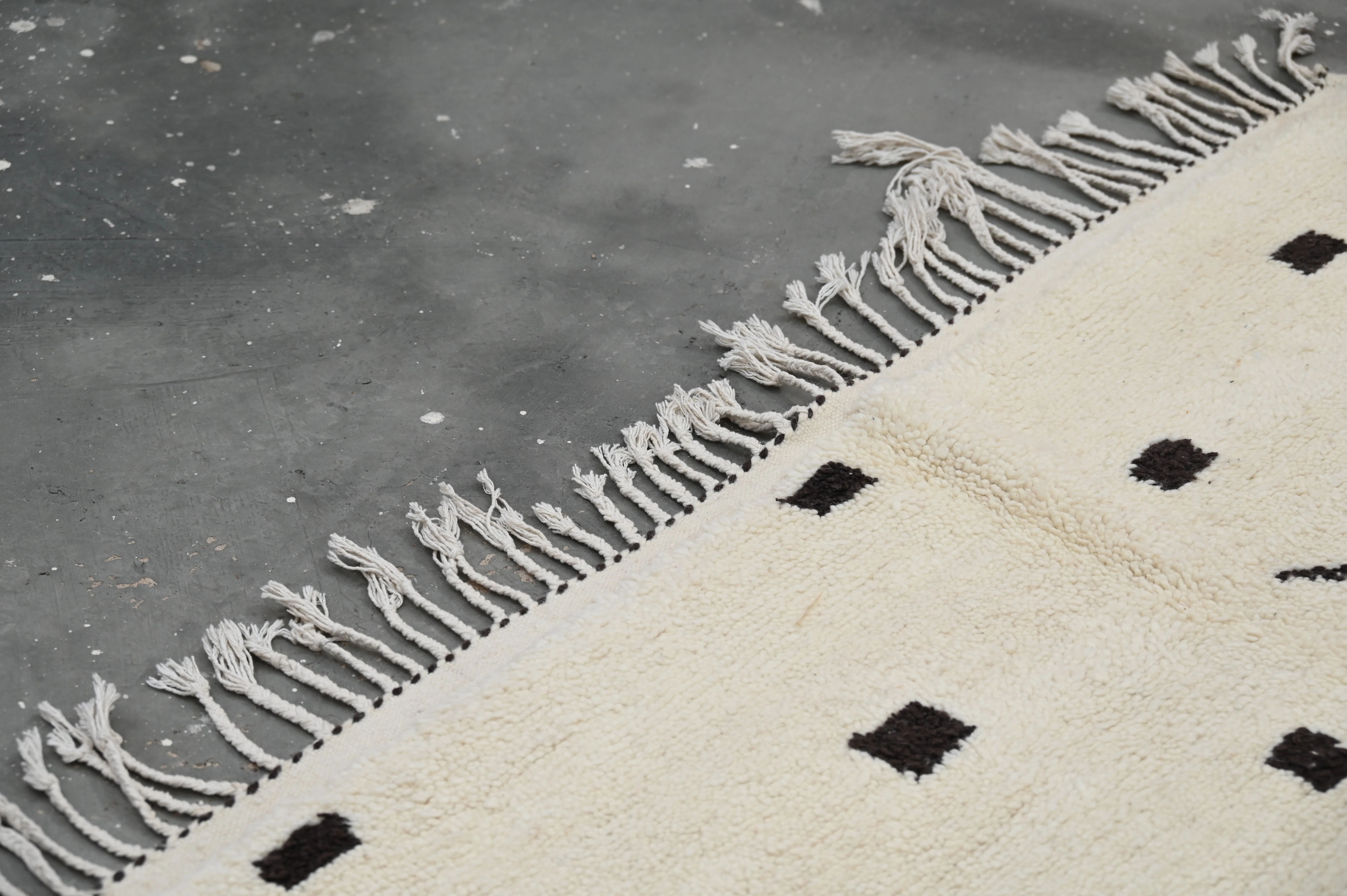 Beni Ouarain Rug, 250 x 145 cm, AZO-616 - Image 4
