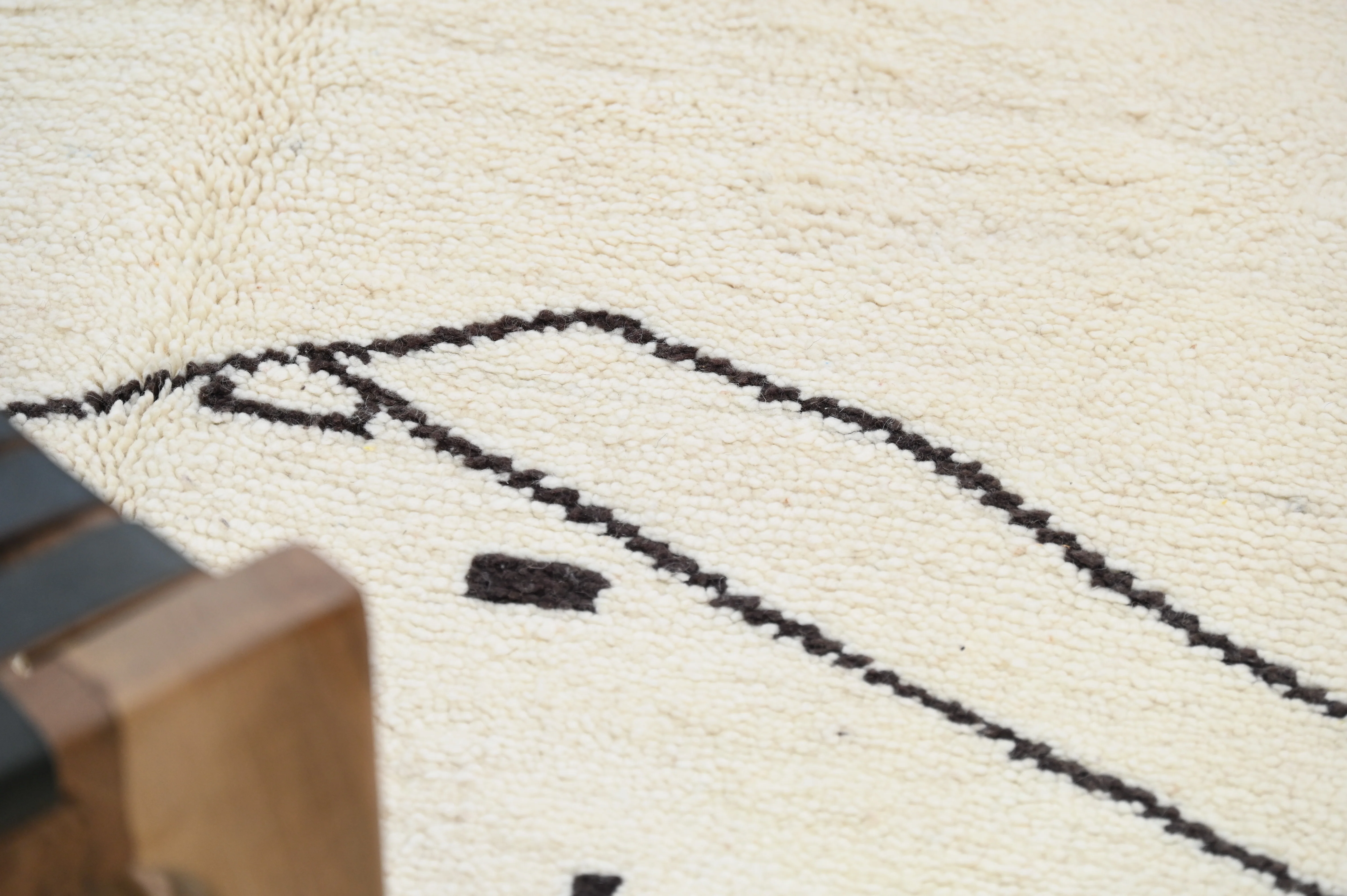 Beni Ouarain Rug, 250 x 145 cm, AZO-616 - Image 5