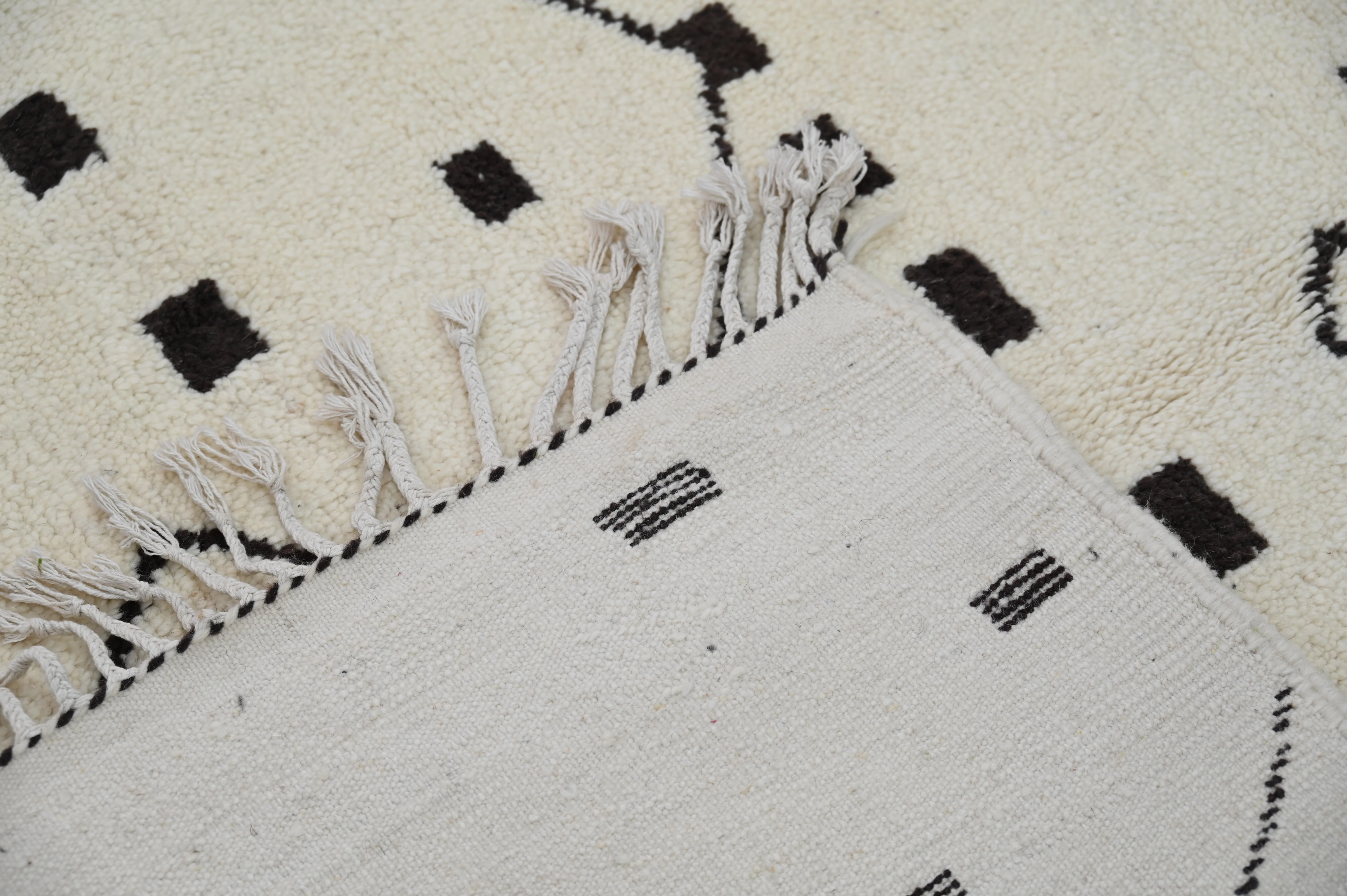 Beni Ouarain Rug, 250 x 145 cm, AZO-616 - Image 6