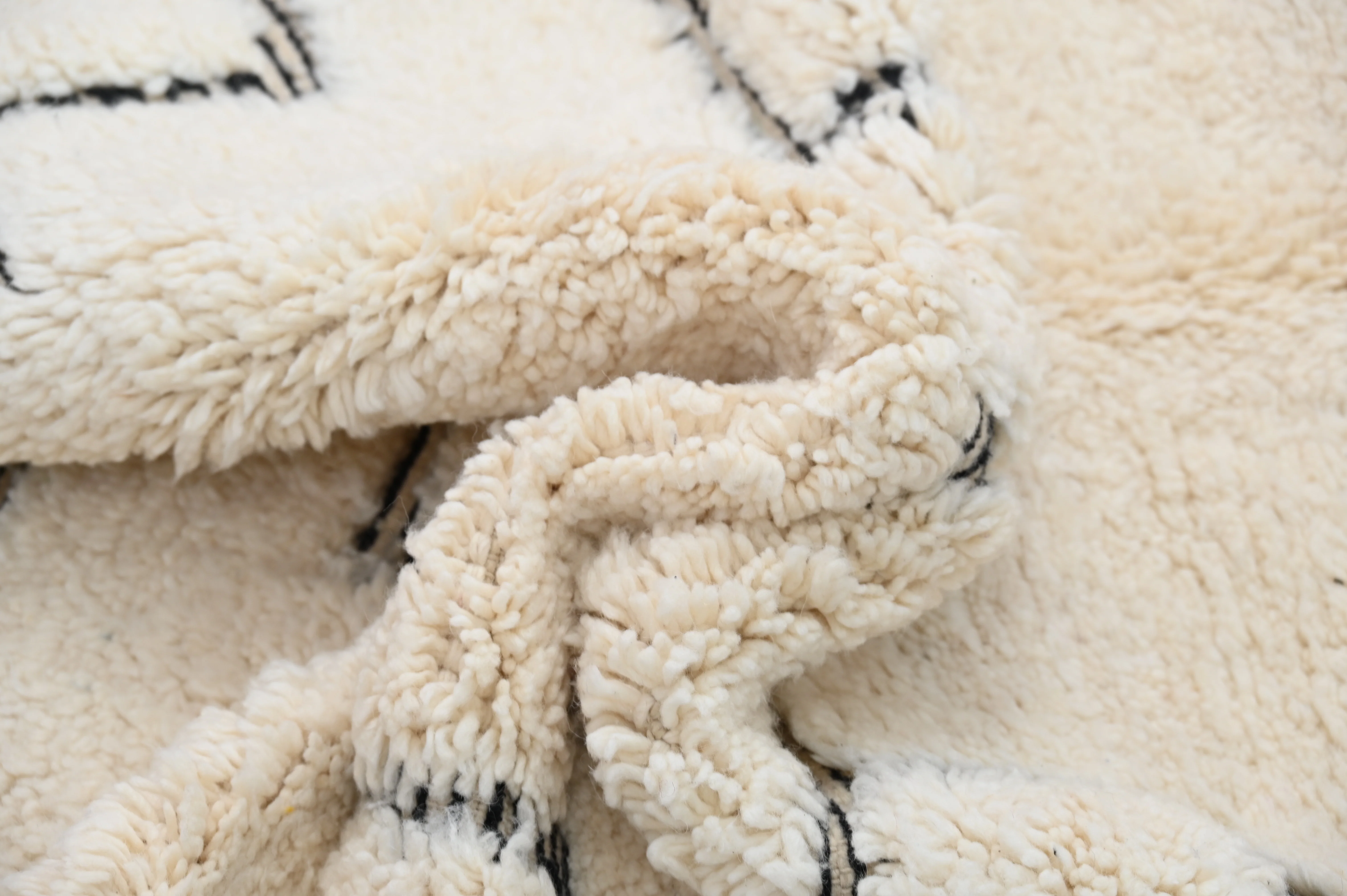 Beni Ouarain Rug, 250 x 145 cm, AZO-760 - Image 6