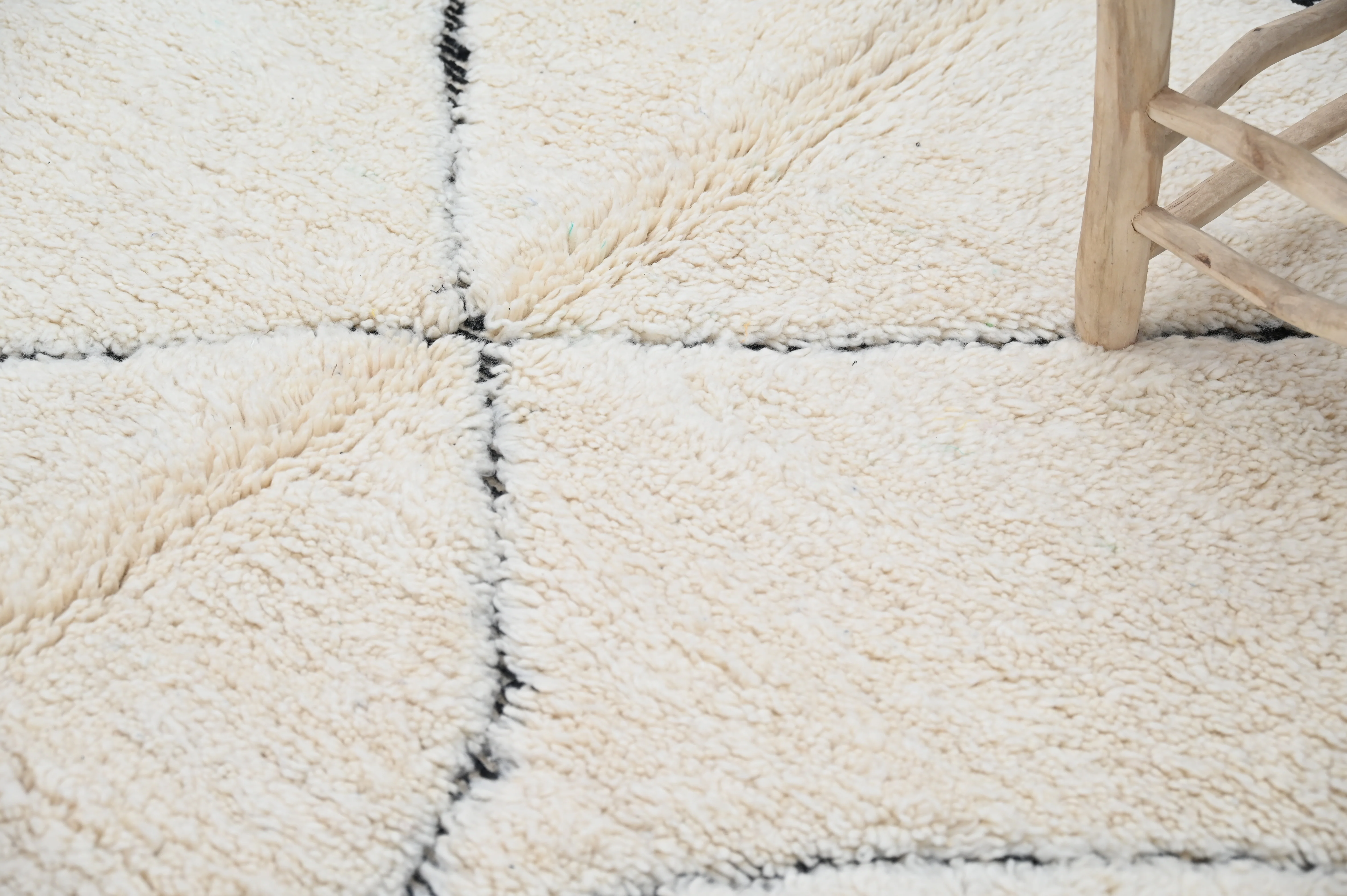 Beni Ouarain Rug, 250 x 155 cm, AZO-761 - Image 2