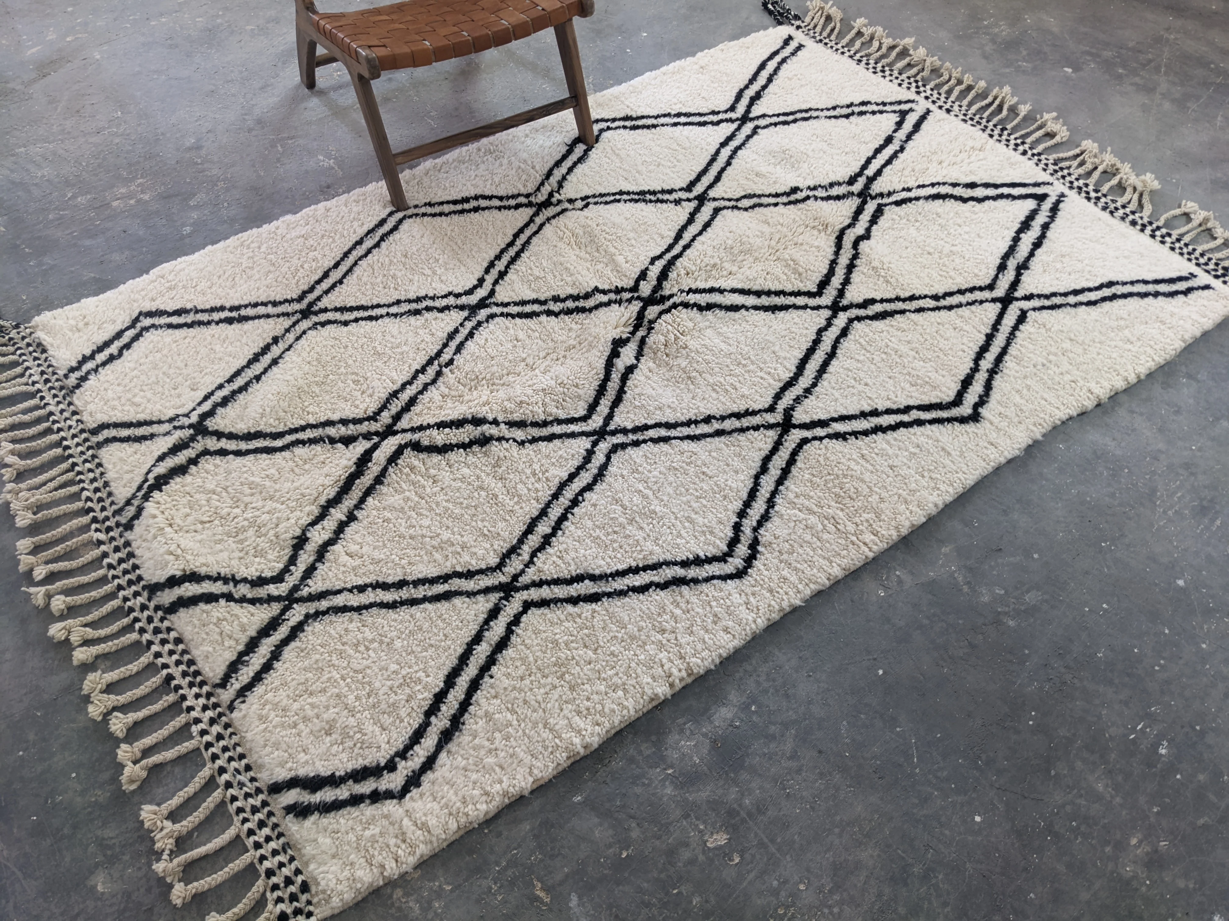 Beni Ouarain Rug, 250 x 160 cm || 8,2 x 5,25 feet, MS-347 - Image 3