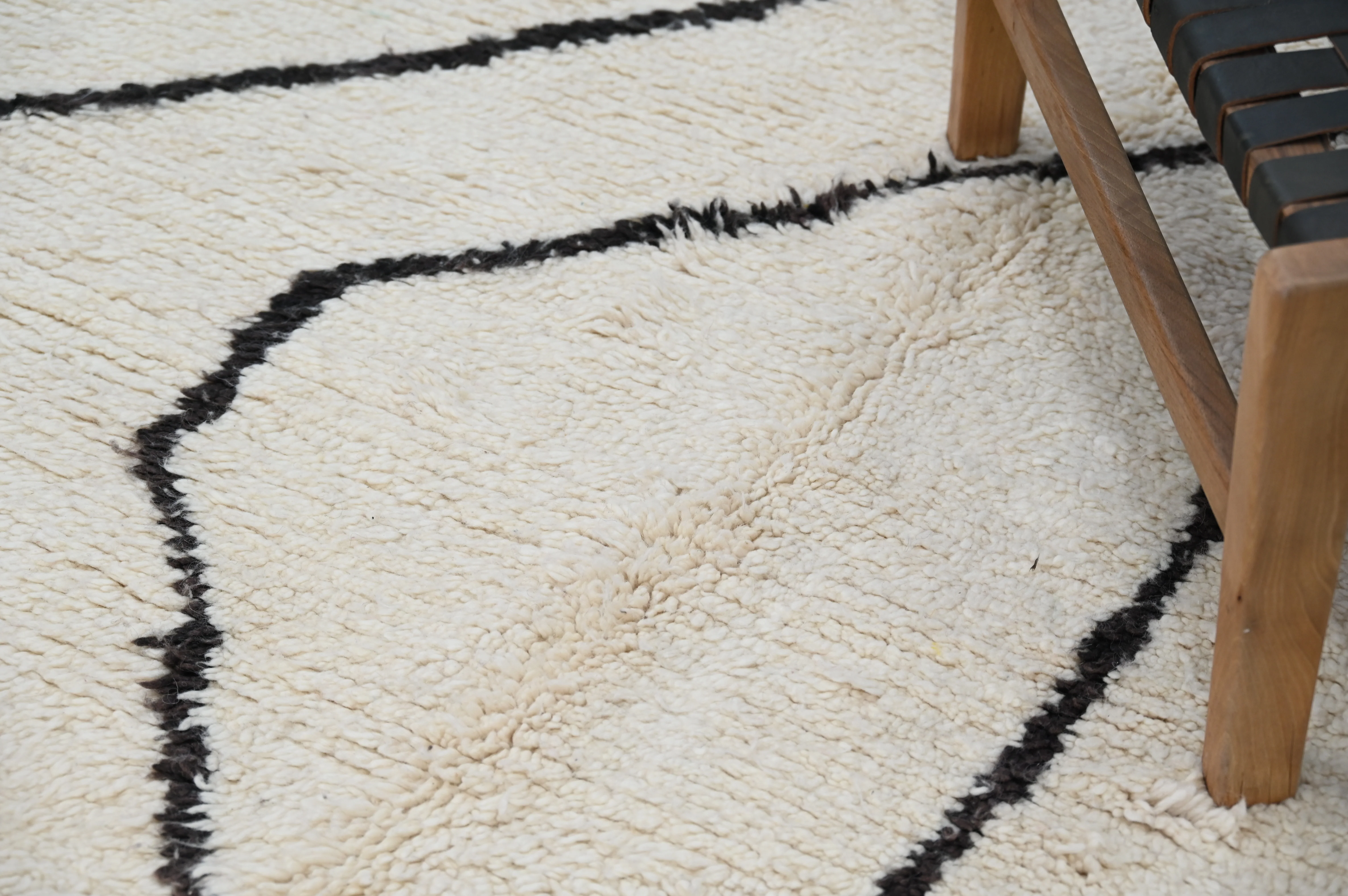 Beni Ouarain Rug, 250 x 160 cm, AZO-620 - Image 5