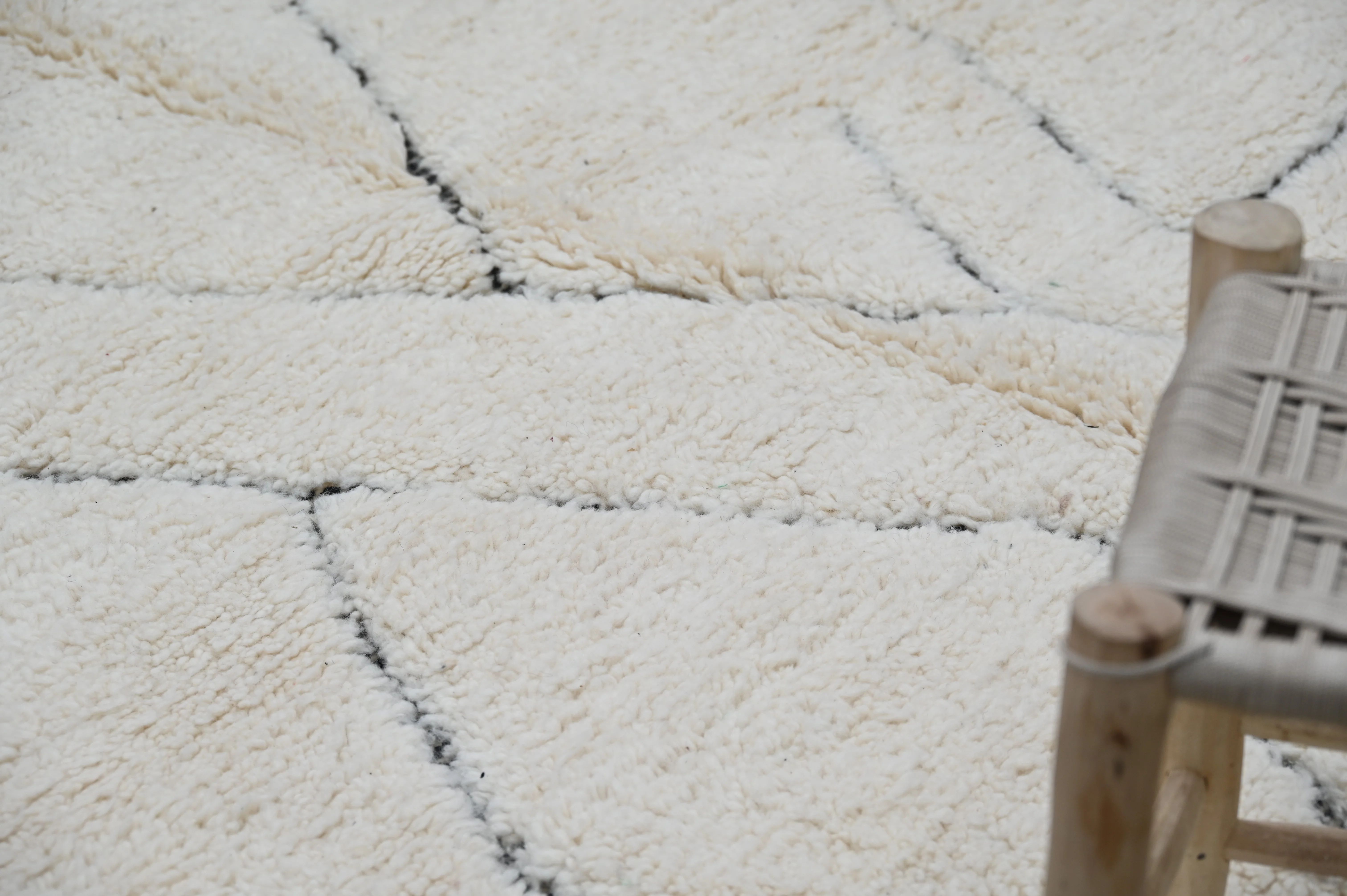 Beni Ouarain Rug, 250 x 160 cm, AZO-763 - Image 4