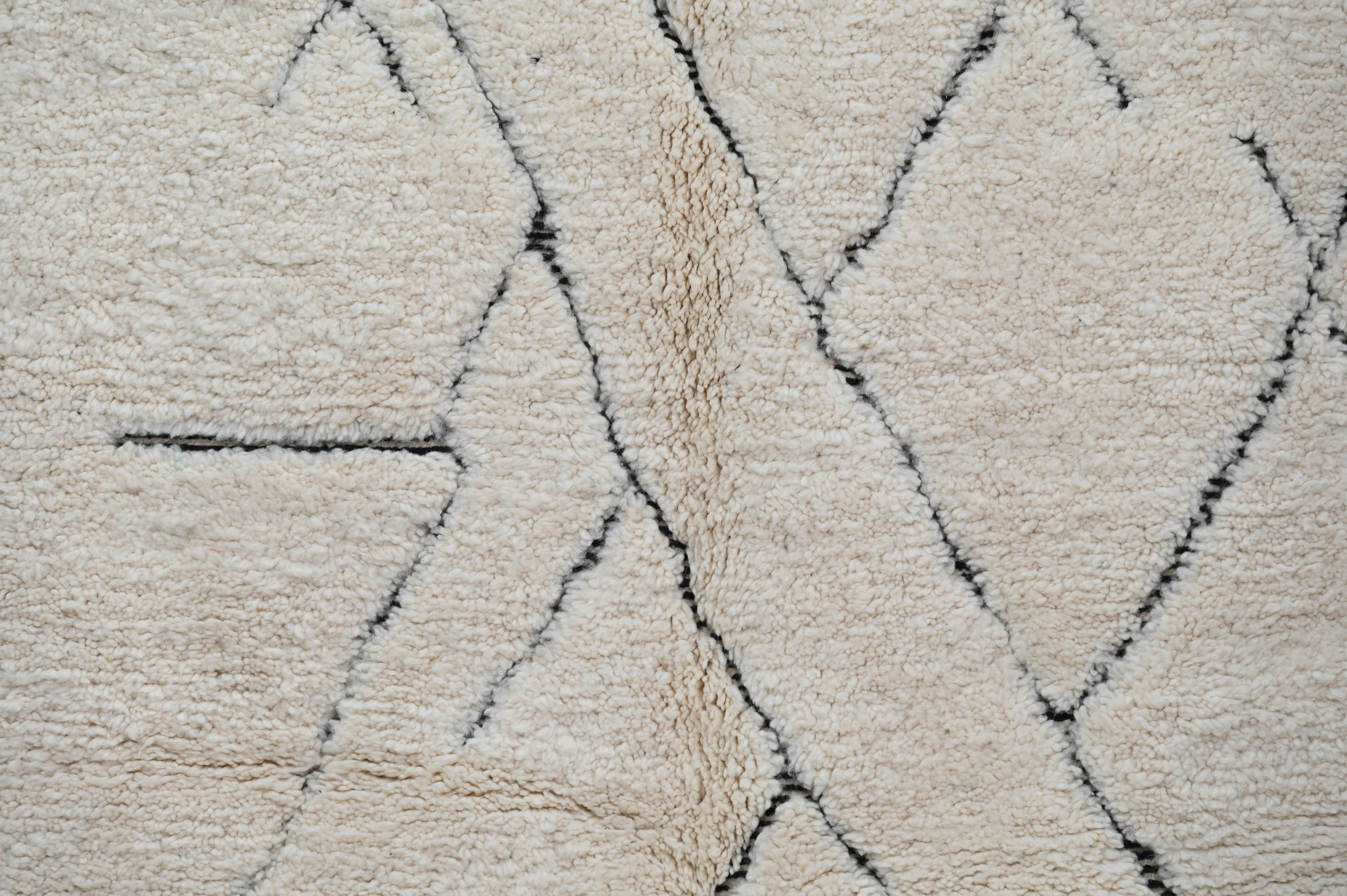 Beni Ouarain Rug, 250 x 160 cm, AZO-763 - Image 8