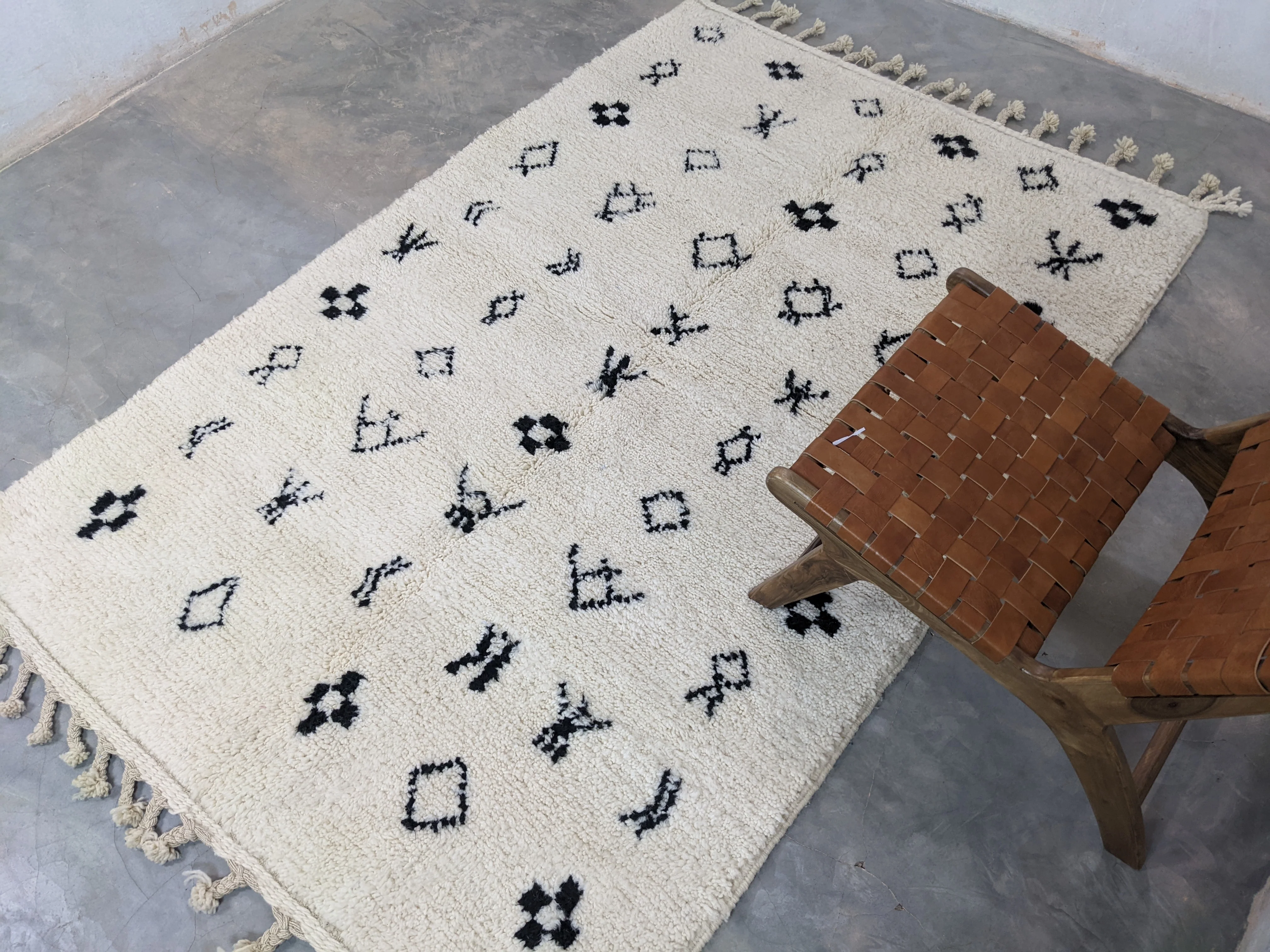 Beni Ouarain Rug, 250 x 165 cm || 8,2 x 5,41 feet, MS-316 - Image 3