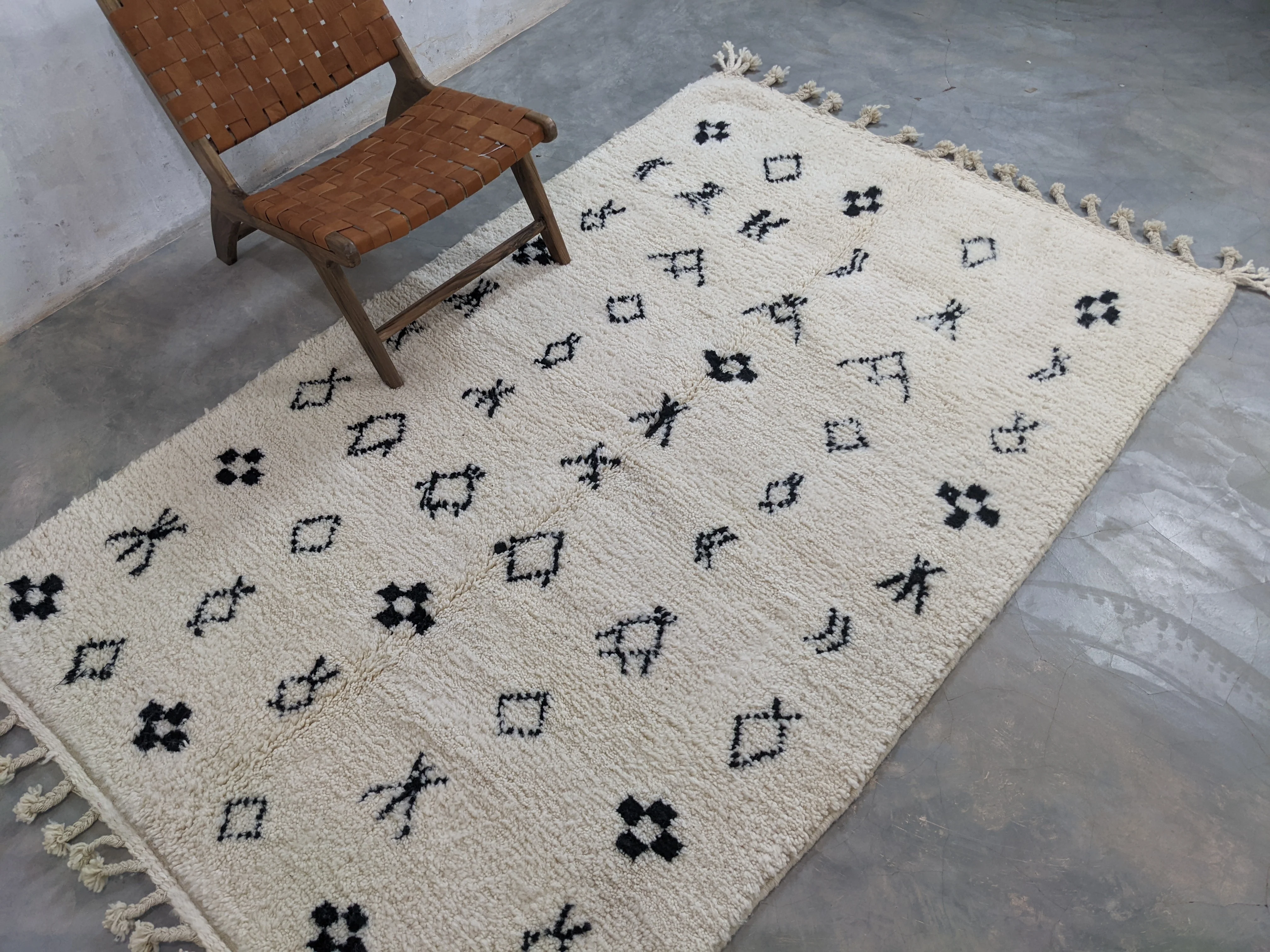Beni Ouarain Rug, 250 x 165 cm || 8,2 x 5,41 feet, MS-316 - Image 6