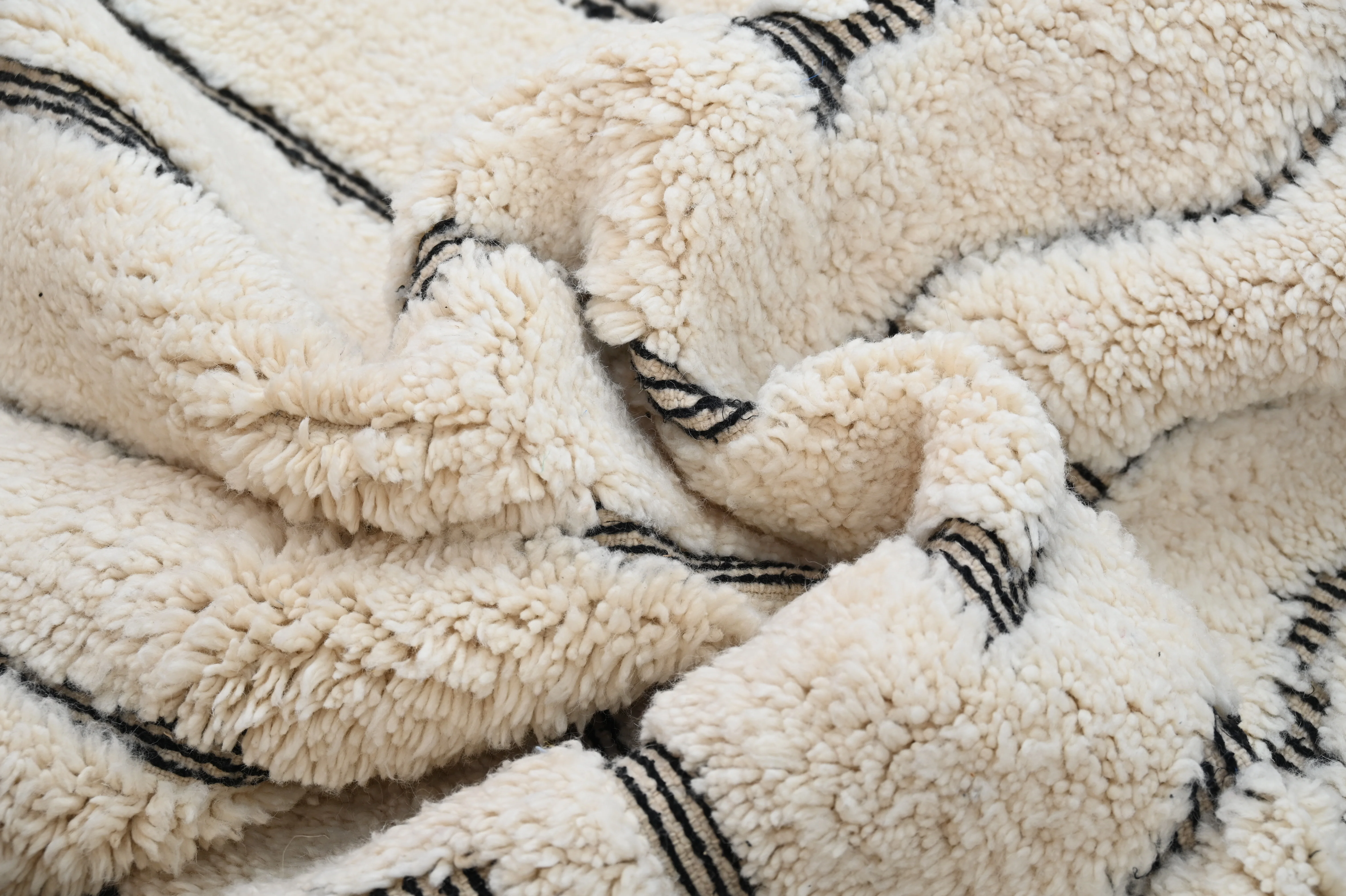 Beni Ouarain Rug, 250 x 165 cm, AZO-776 - Image 7