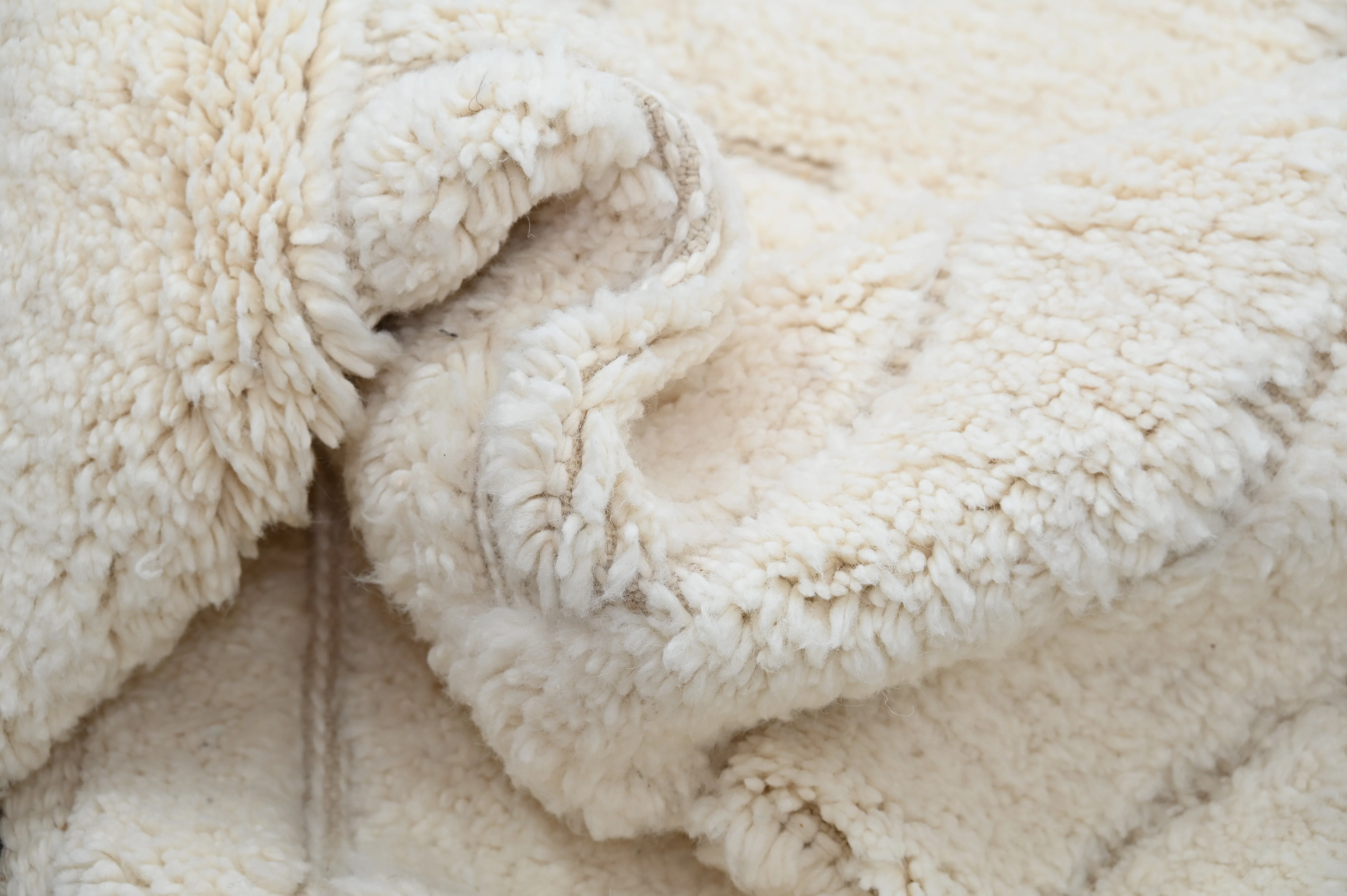 Beni Ouarain Rug, 255 x 160 cm, AZO-751 - Image 5