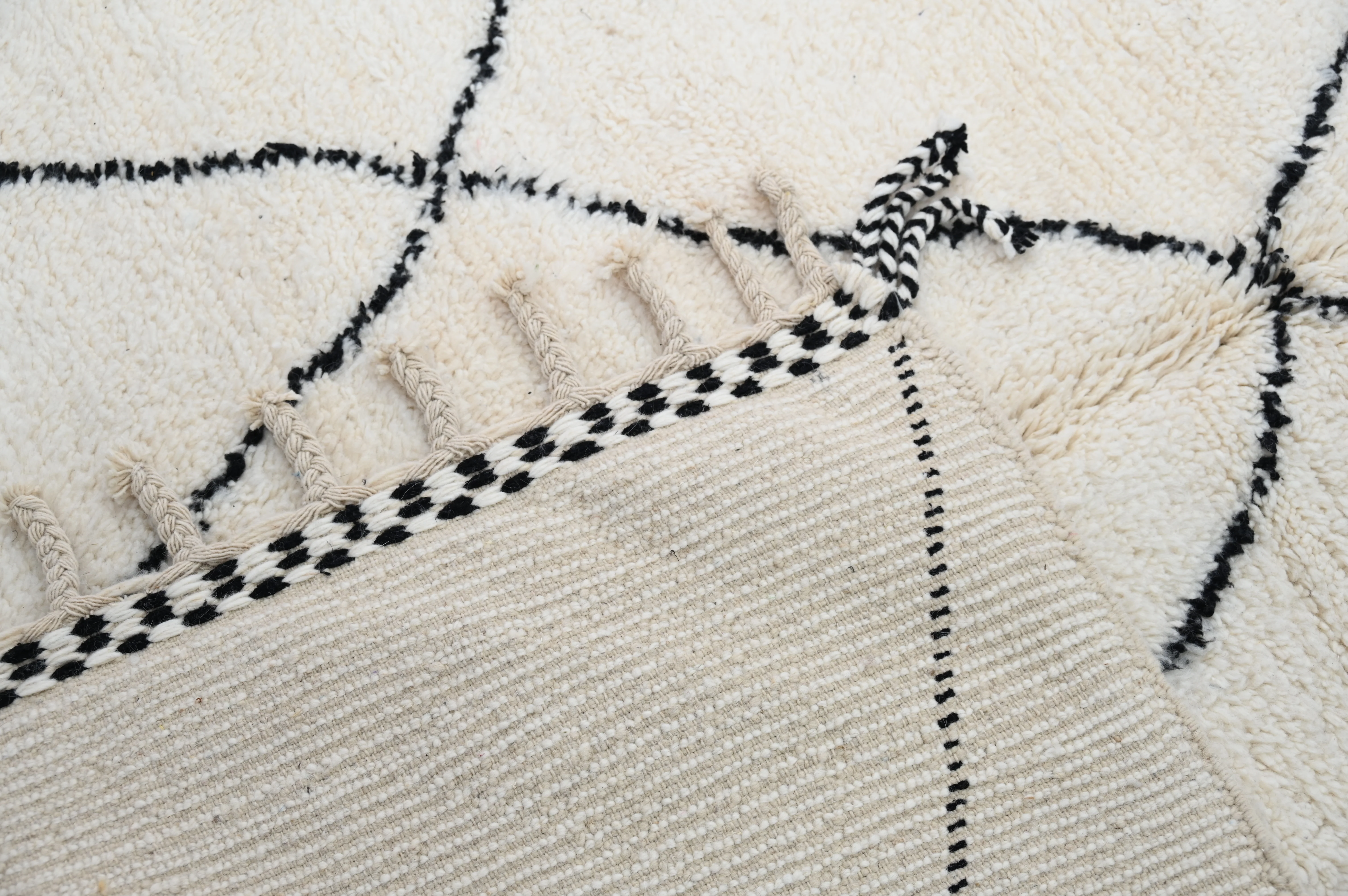 Beni Ouarain Rug, 260 x 165 cm, AZO-766 - Image 5