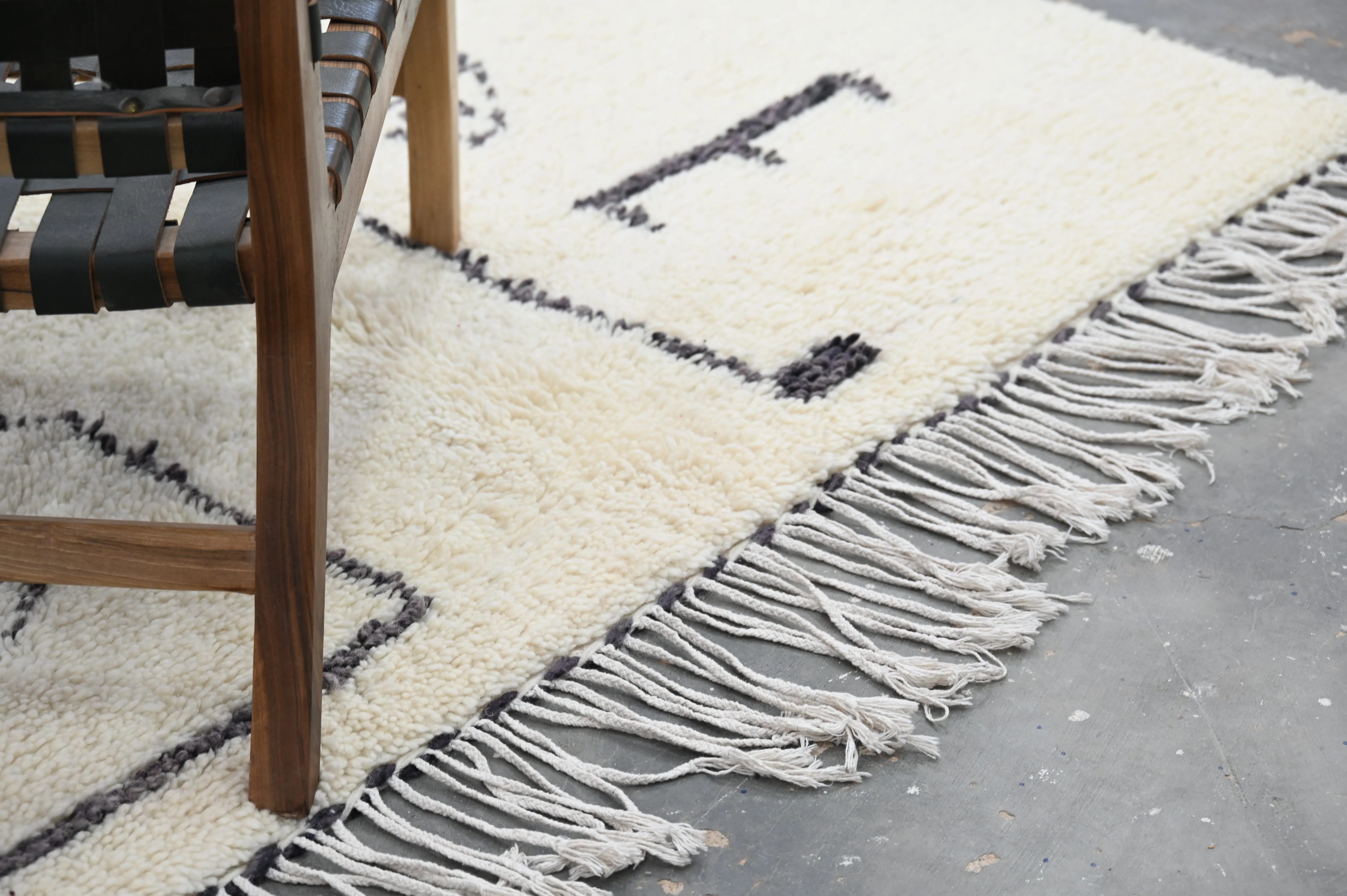 Beni Ouarain Rug, 270 x 150 cm, AZO-641 - Image 4