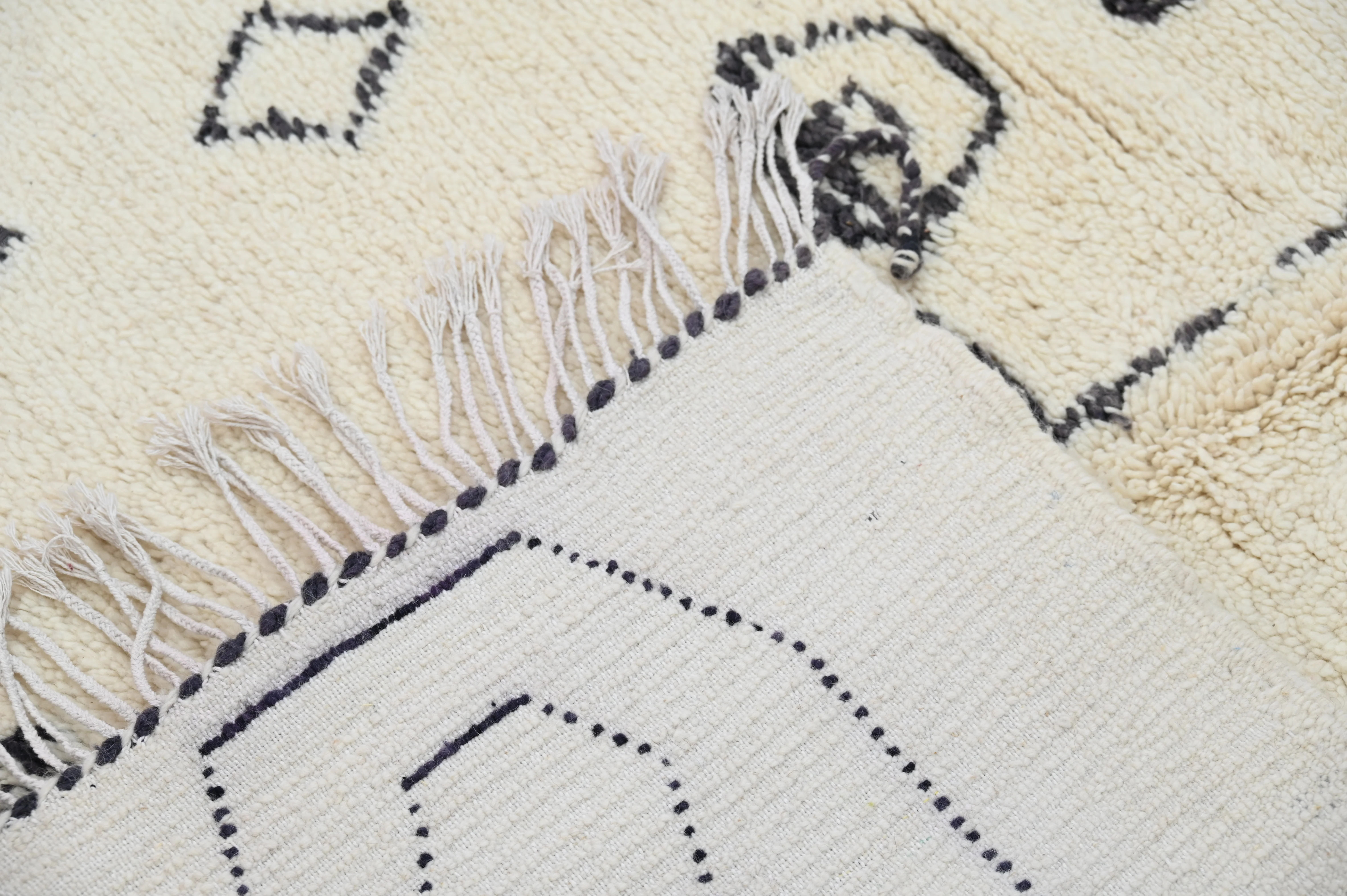 Beni Ouarain Rug, 270 x 150 cm, AZO-641 - Image 6