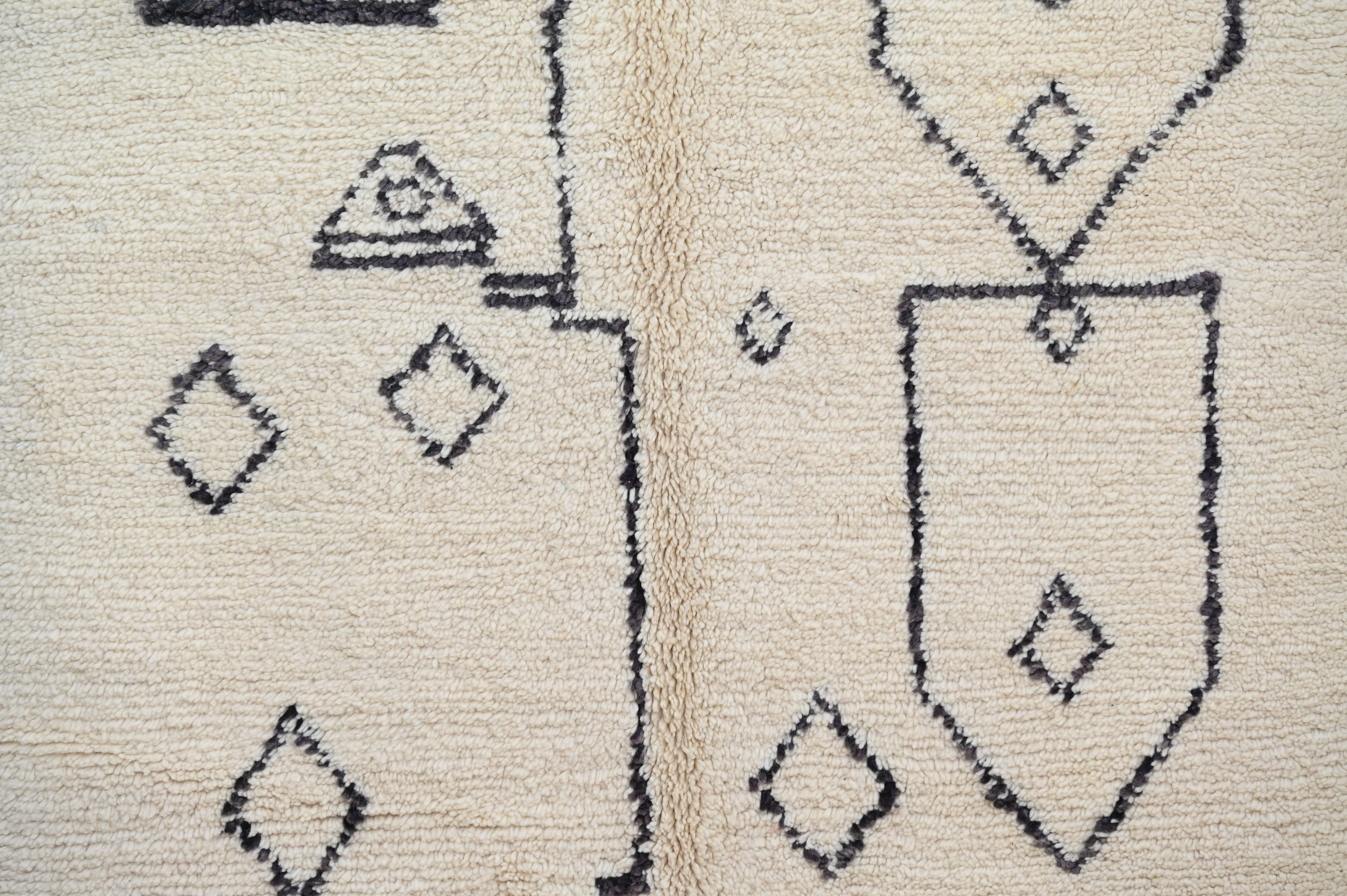 Beni Ouarain Rug, 270 x 150 cm, AZO-641 - Image 7