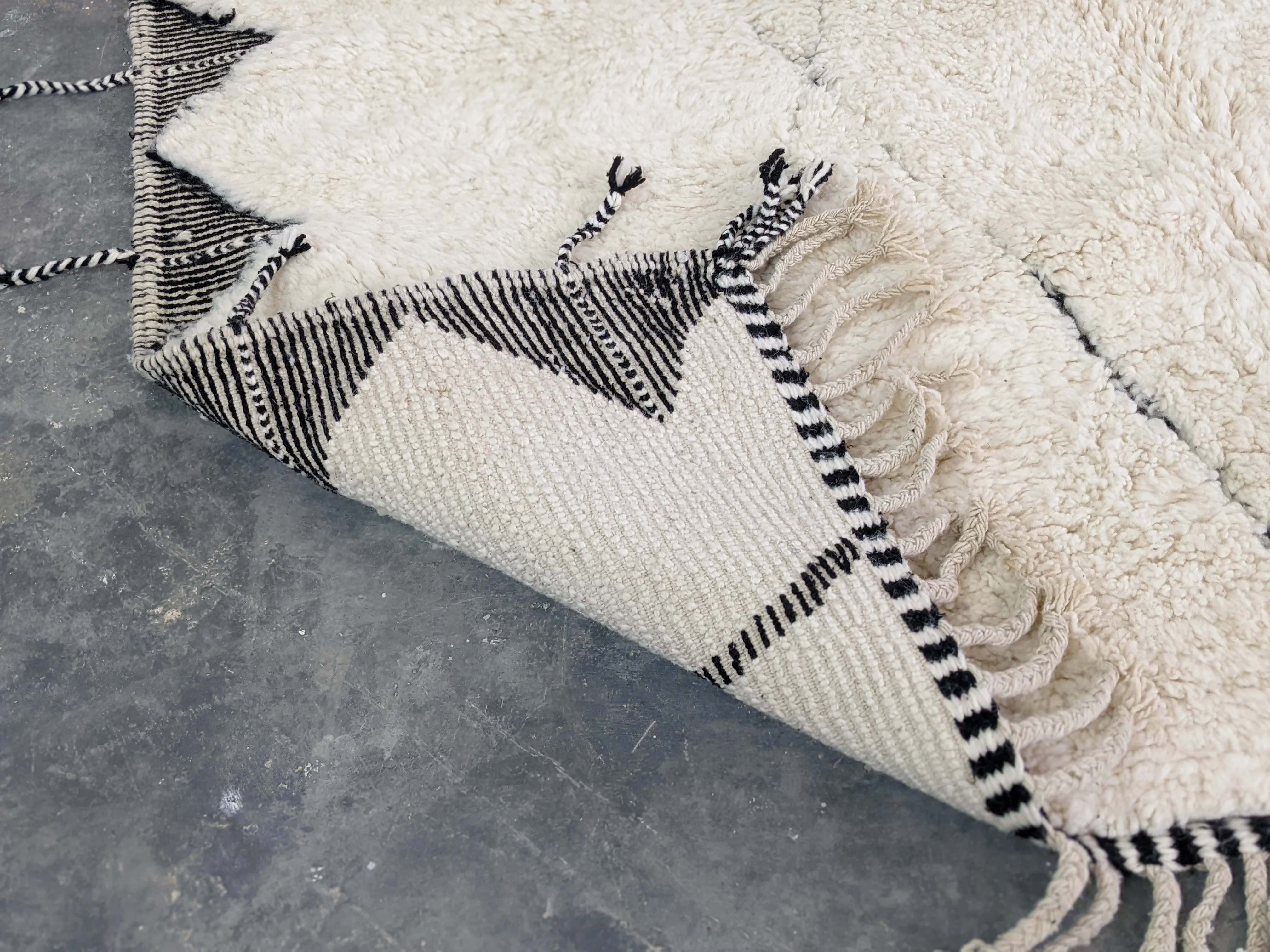 Beni Ouarain Rug – Pre-Order #364 - Image 4