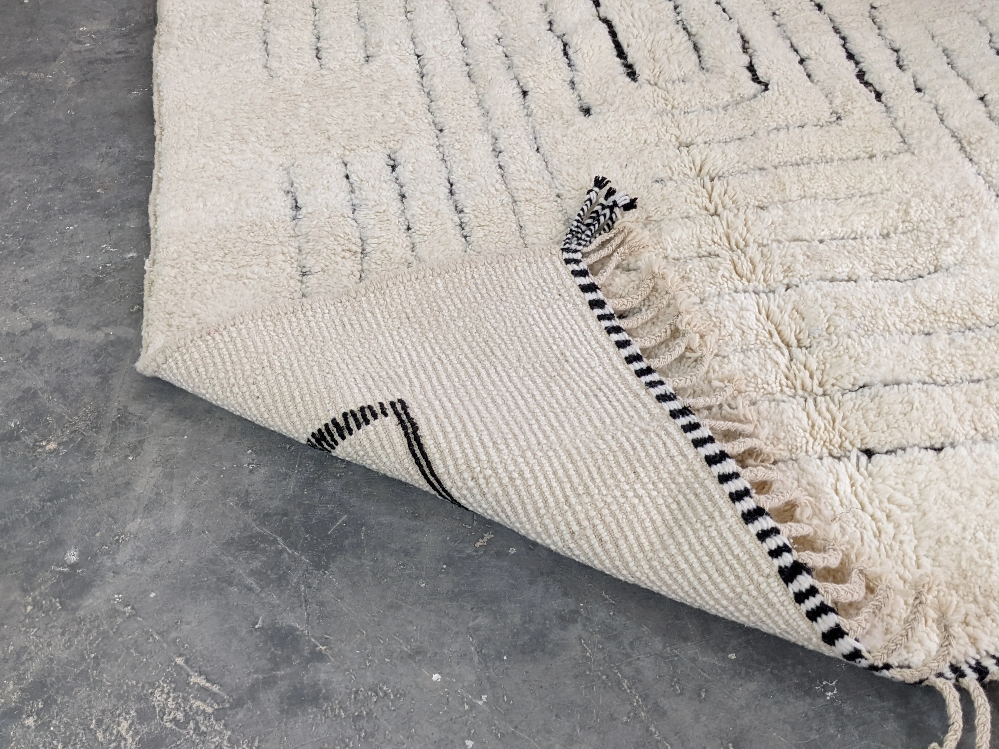 Beni Ouarain Rug – Pre-Order #373 - Image 4