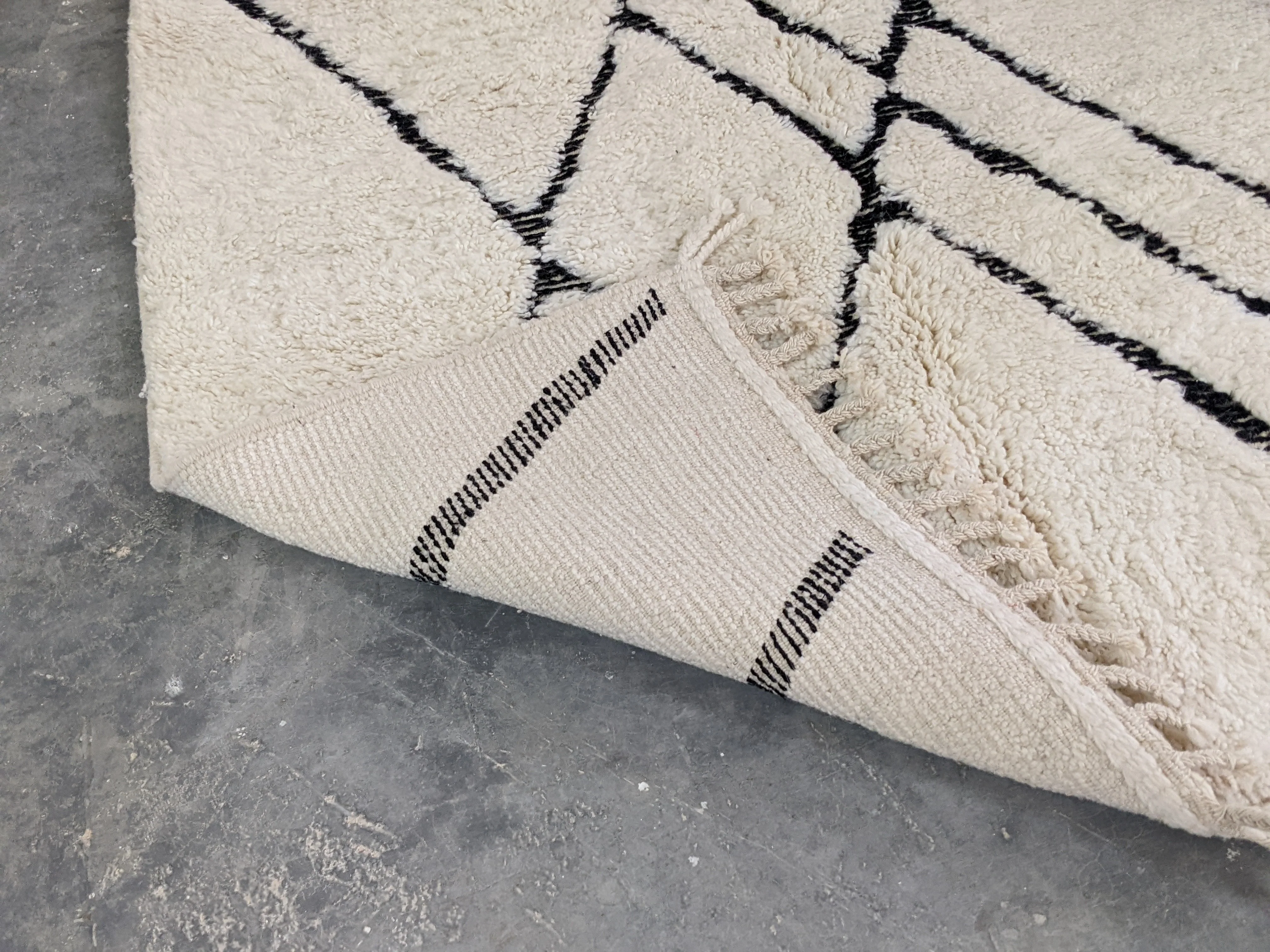 Beni Ouarain Rug – Pre-Order #375 - Image 4