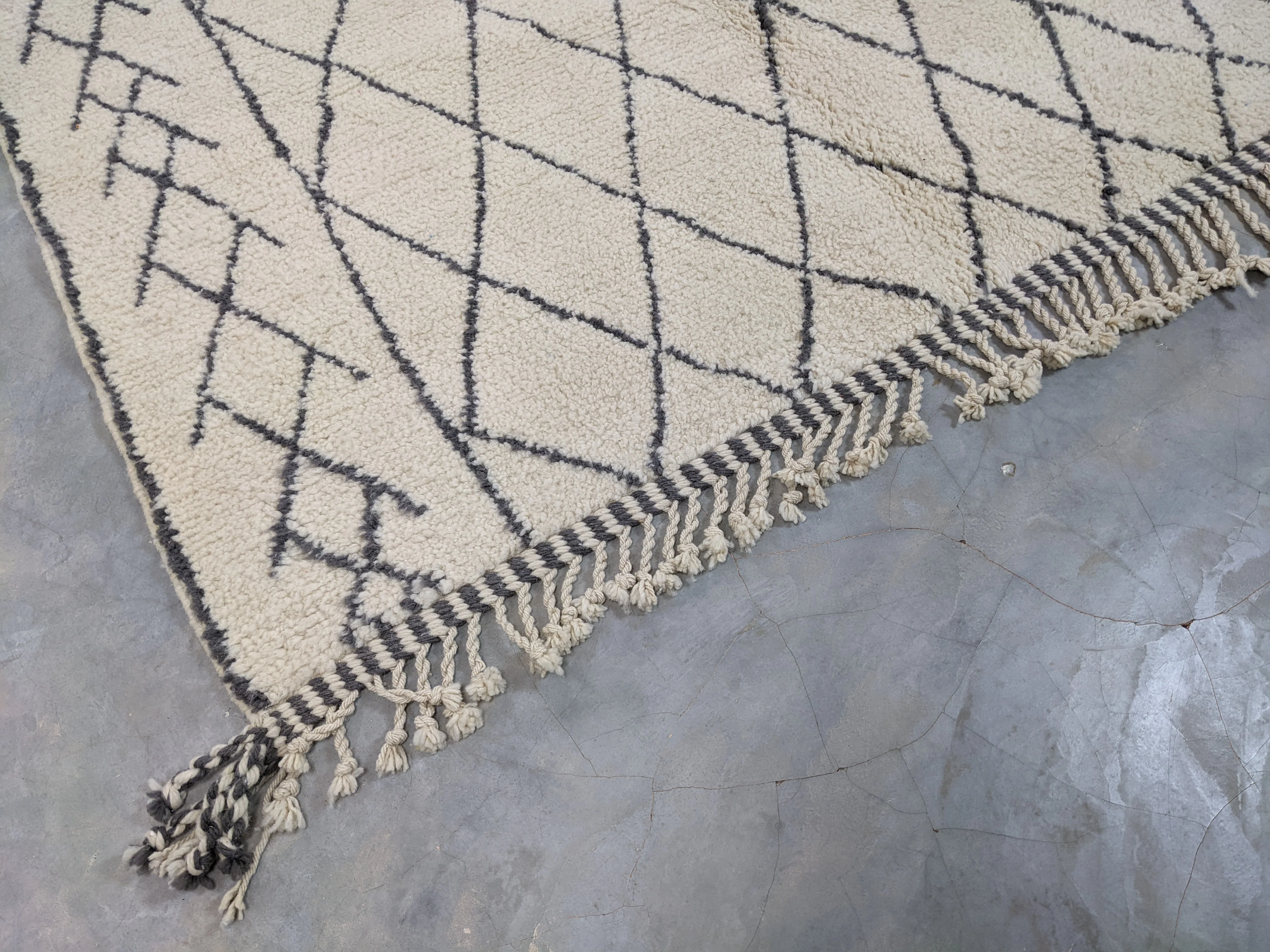 Beni Ouarain Rug – Pre-Order #G277 - Image 2