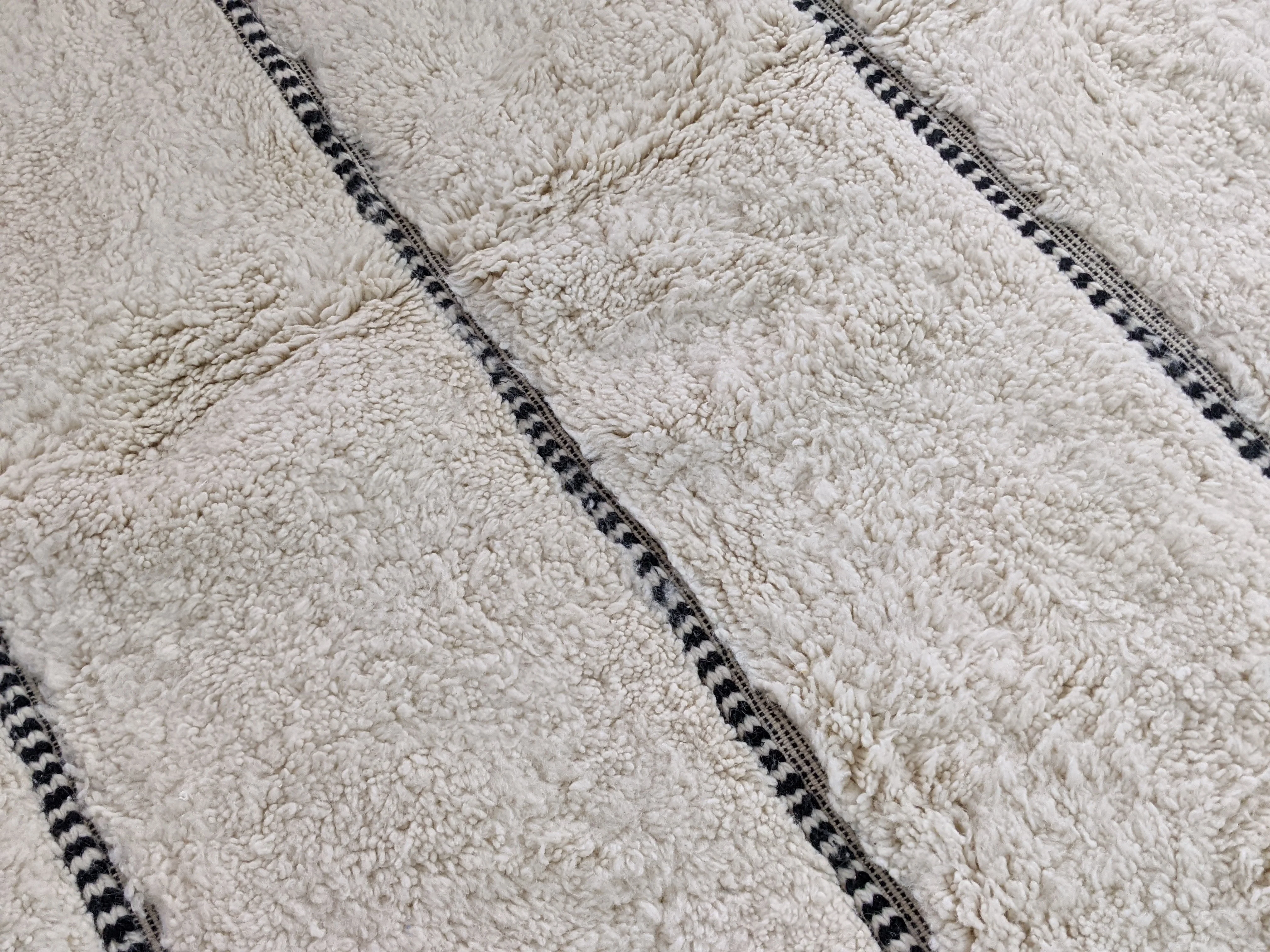 Beni Ouarain Rug – Pre-Order #G329 - Image 3