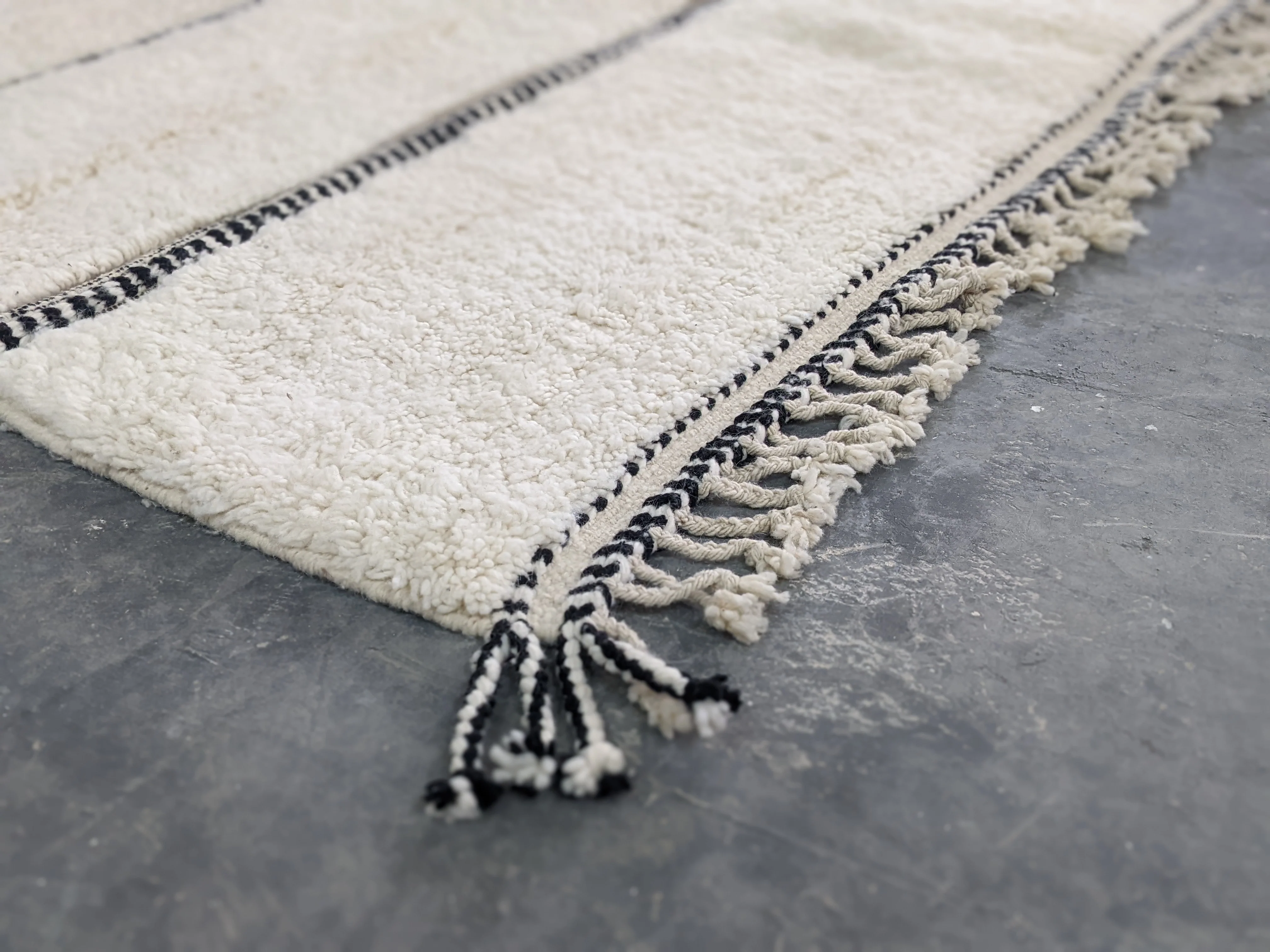 Beni Ouarain Rug – Pre-Order #G329 - Image 4