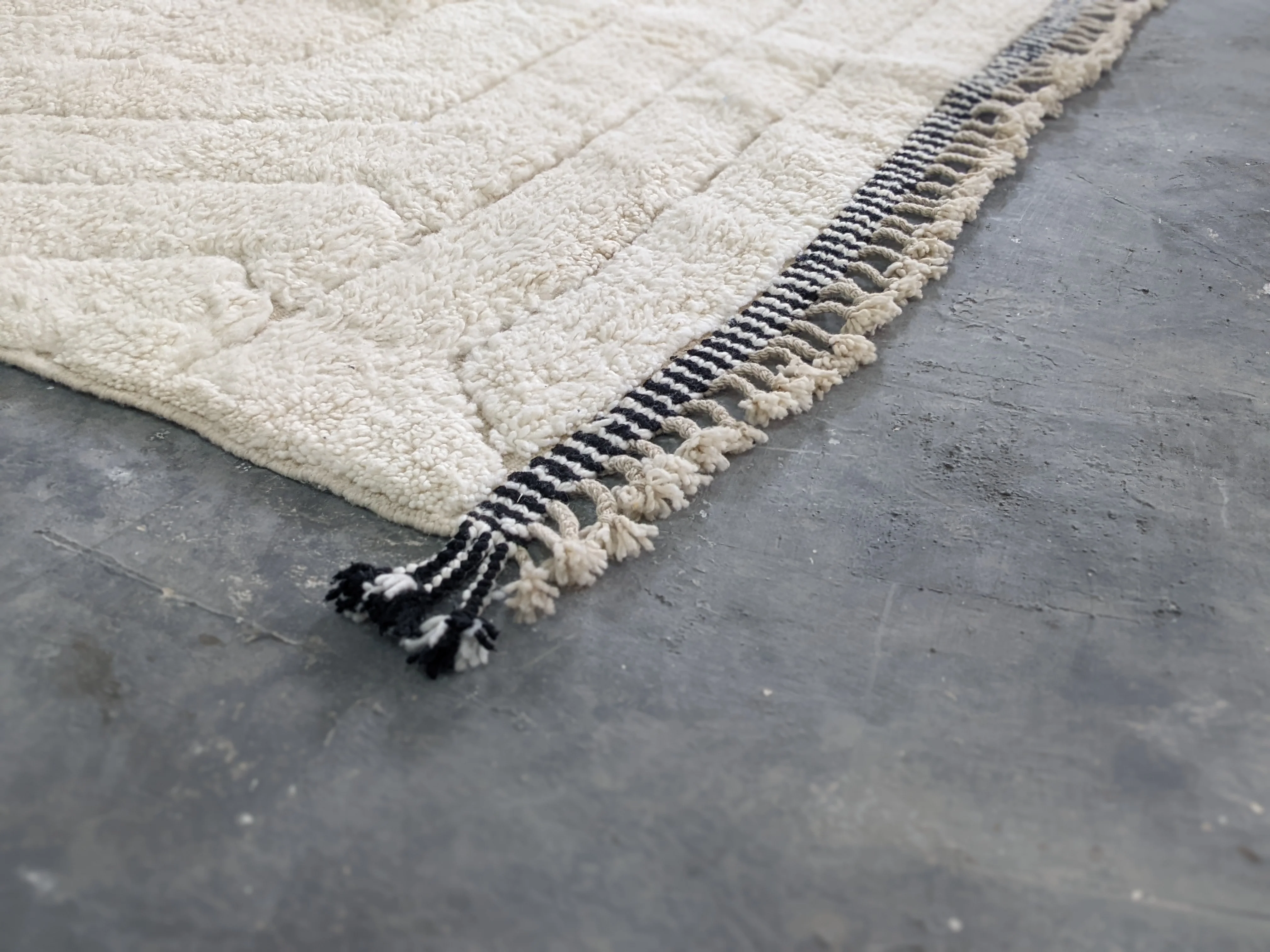 Beni Ouarain Rug – Pre-Order #G348 - Image 3