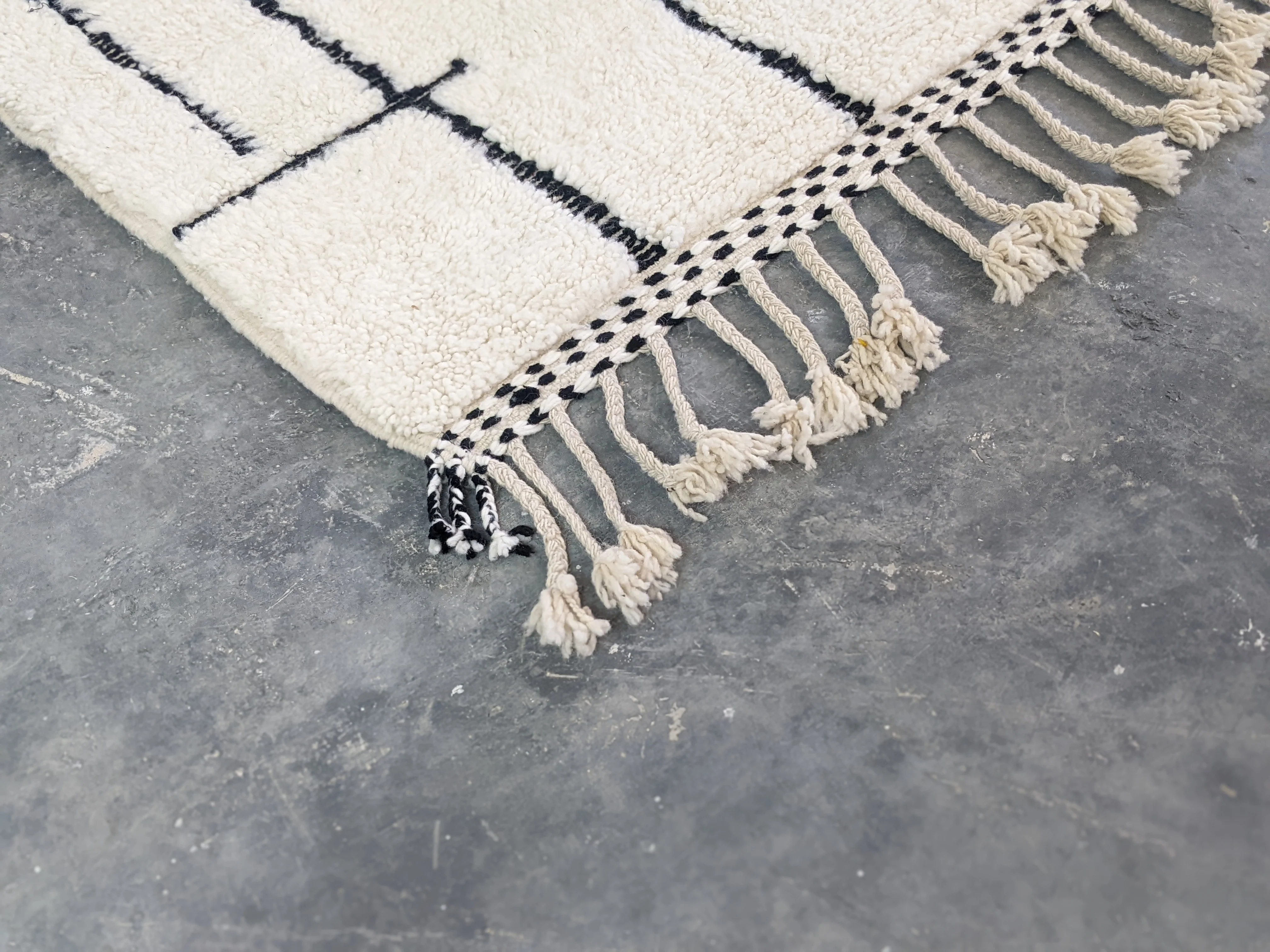 Beni Ouarain Rug – Pre-Order #P170 - Image 3