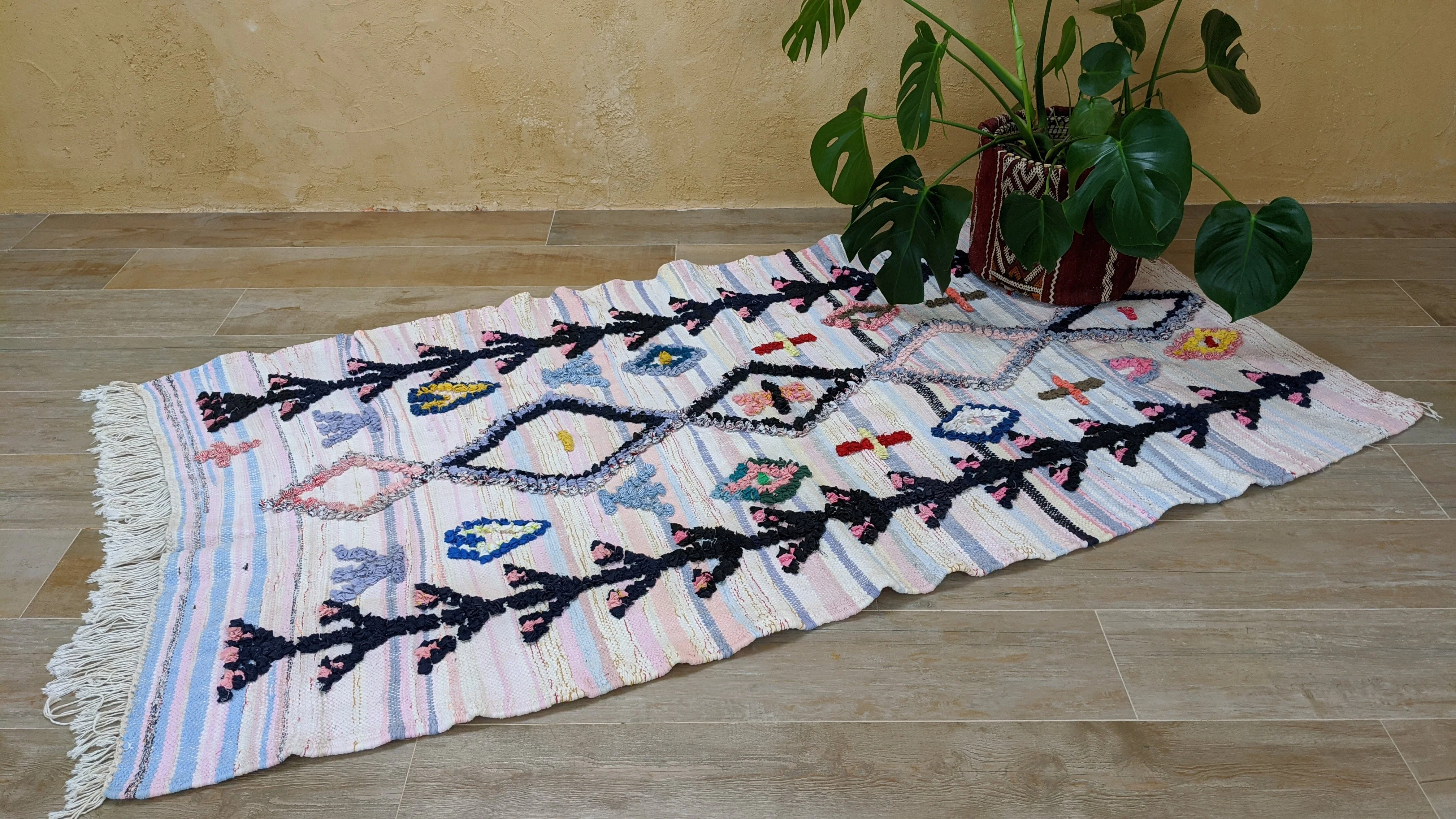 Boucherouite Rug, 205 x 110 cm || 6.73 x 3.61 feet - Image 3