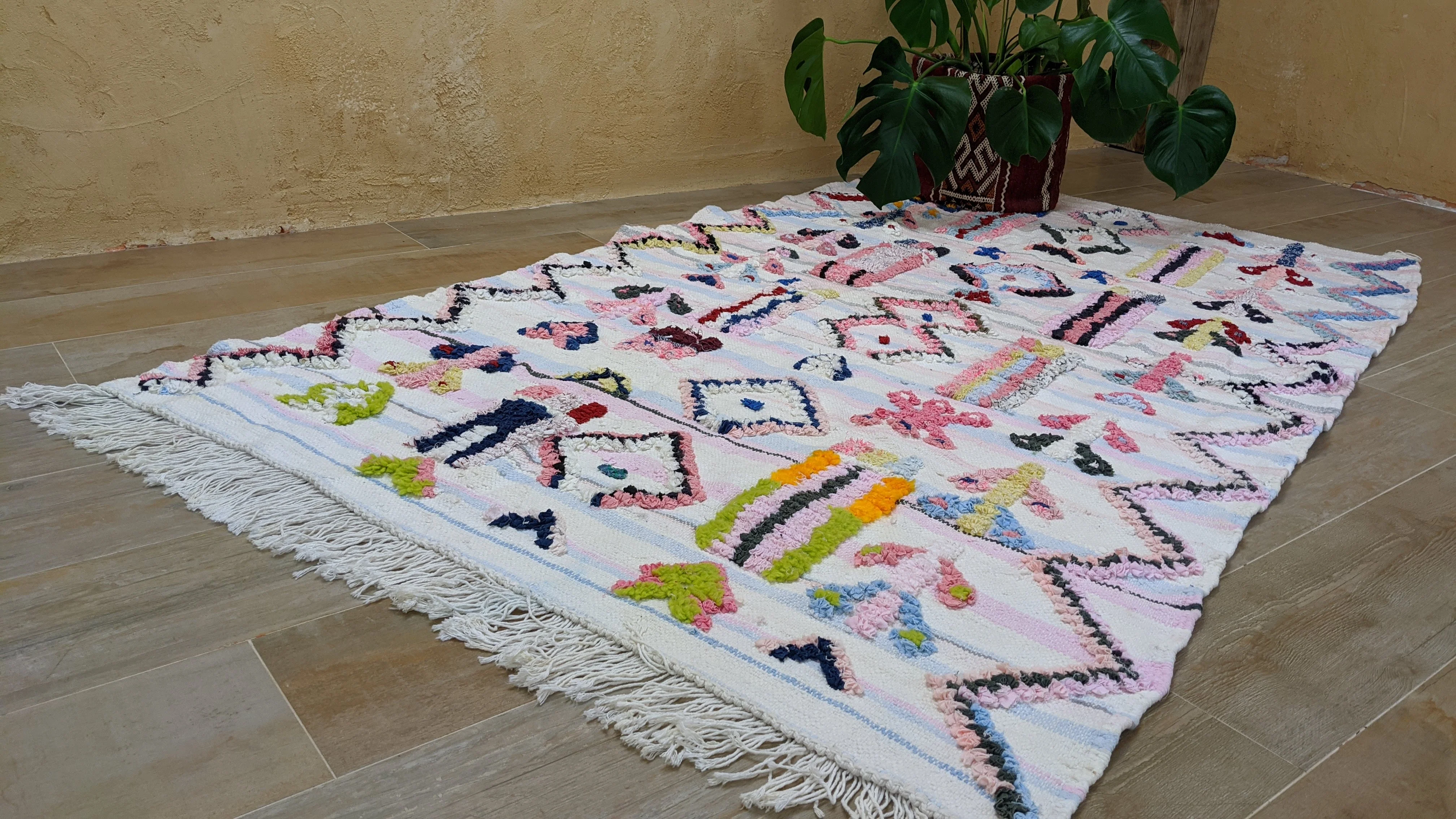 Boucherouite Rug, 205 x 117 cm || 6.73 x 3.84 feet - Image 7