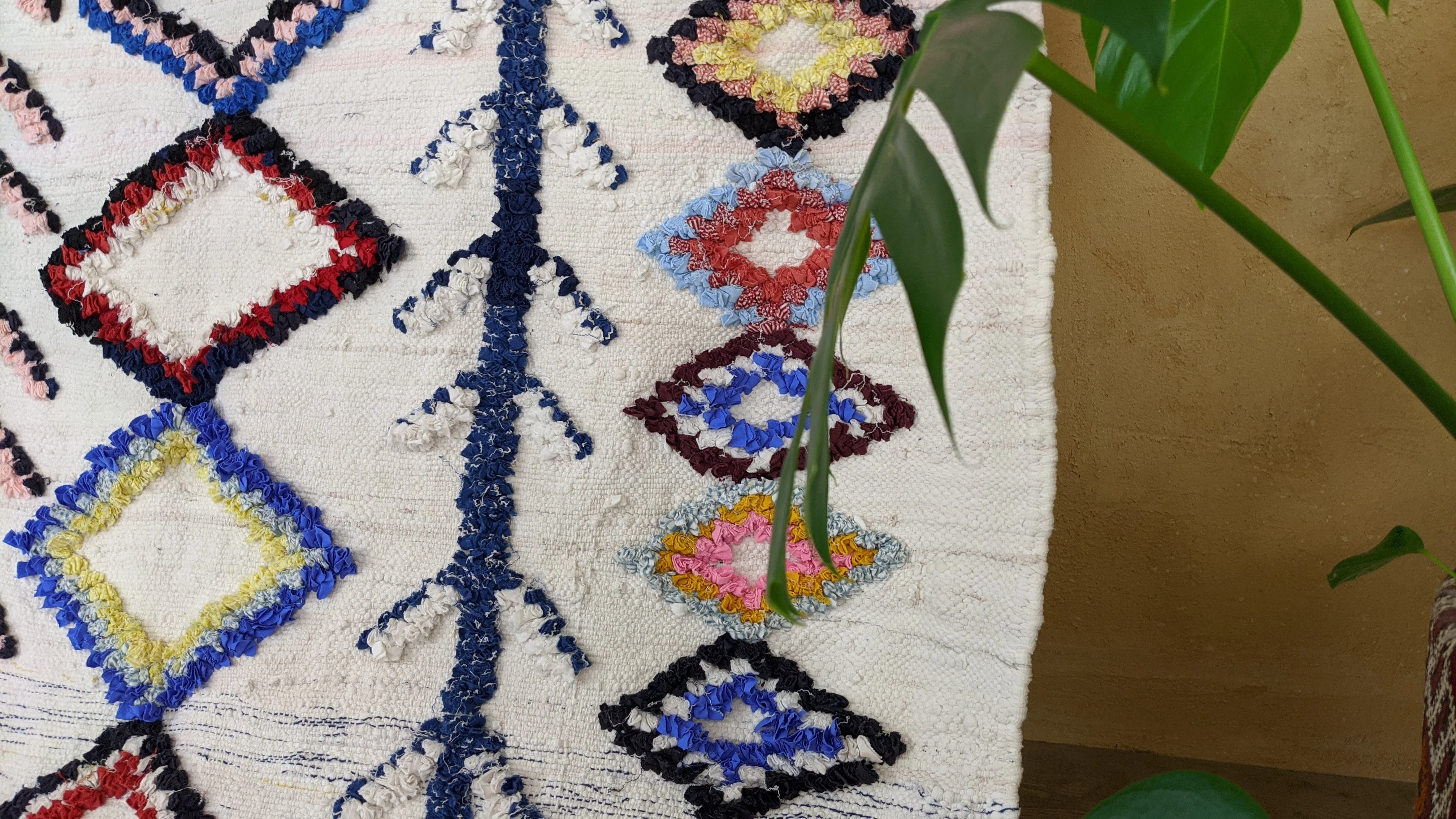 Boucherouite Rug, 205 x 125 cm || 6.73 x 4.1 feet - Image 2