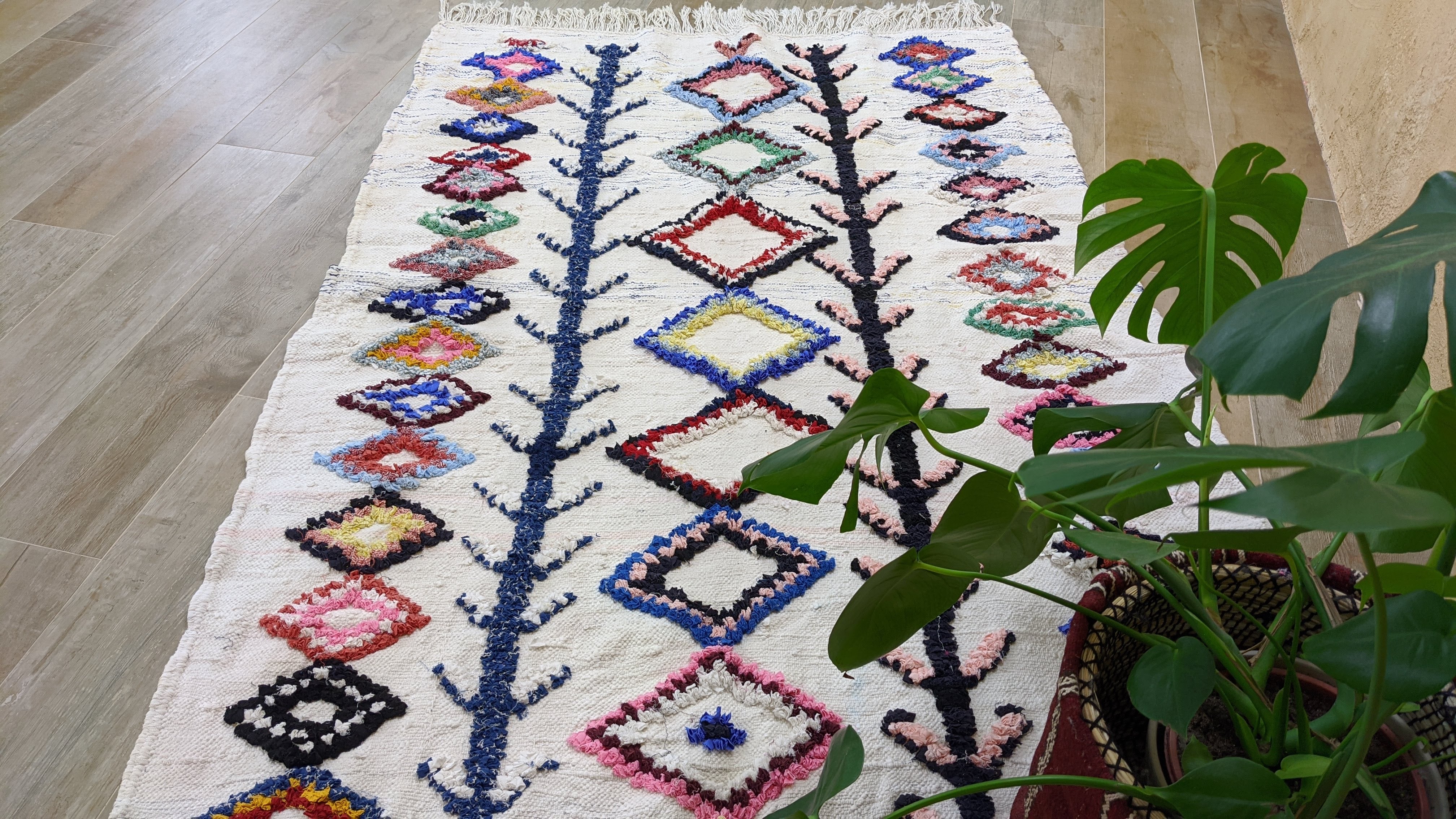 Boucherouite Rug, 205 x 125 cm || 6.73 x 4.1 feet - Image 5