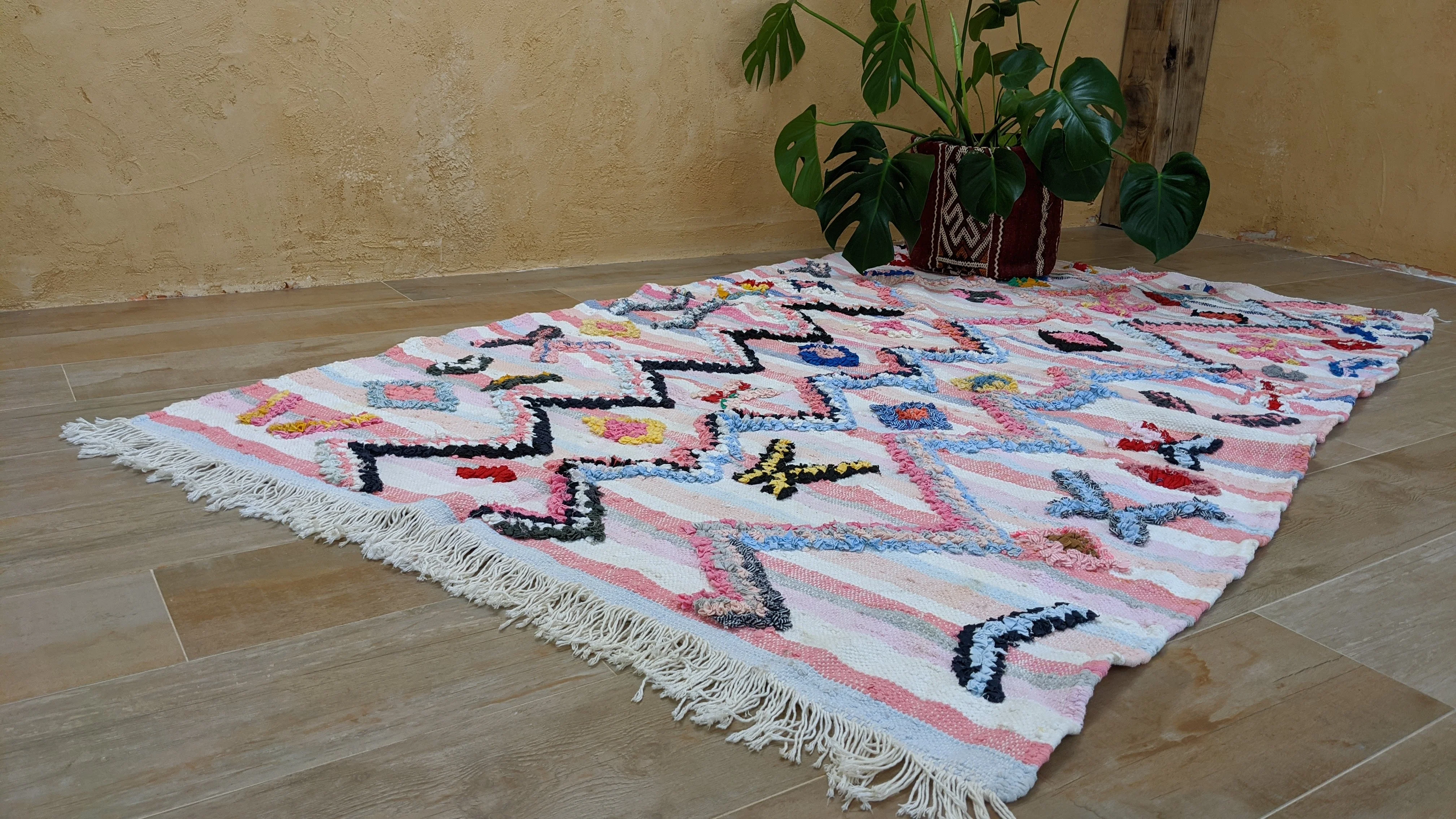 Boucherouite Rug, 210 x 128 cm || 6.89 x 4.2 feet - Image 7
