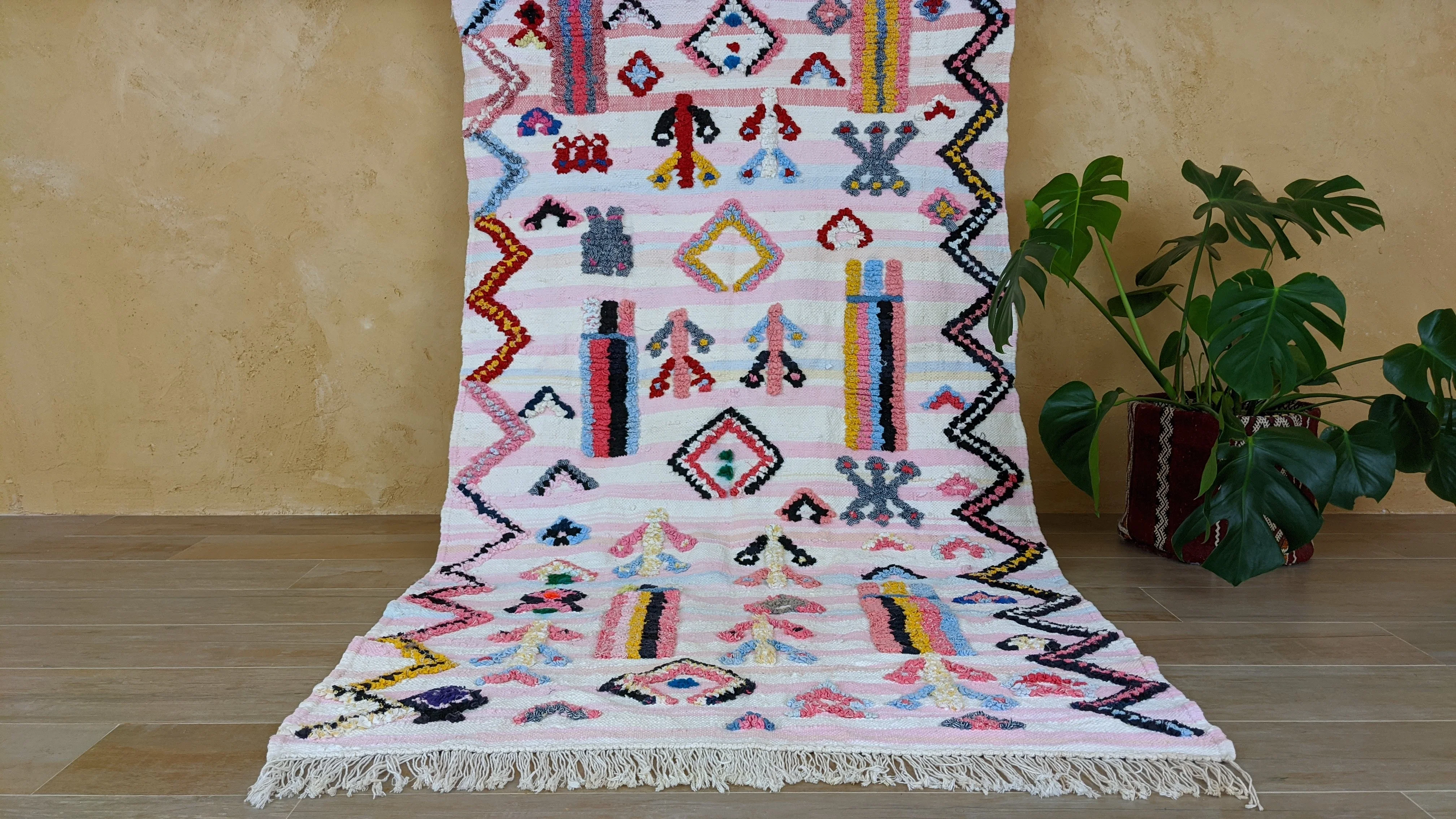 Boucherouite Rug, 215 x 115 cm || 7.05 x 3.77 feet