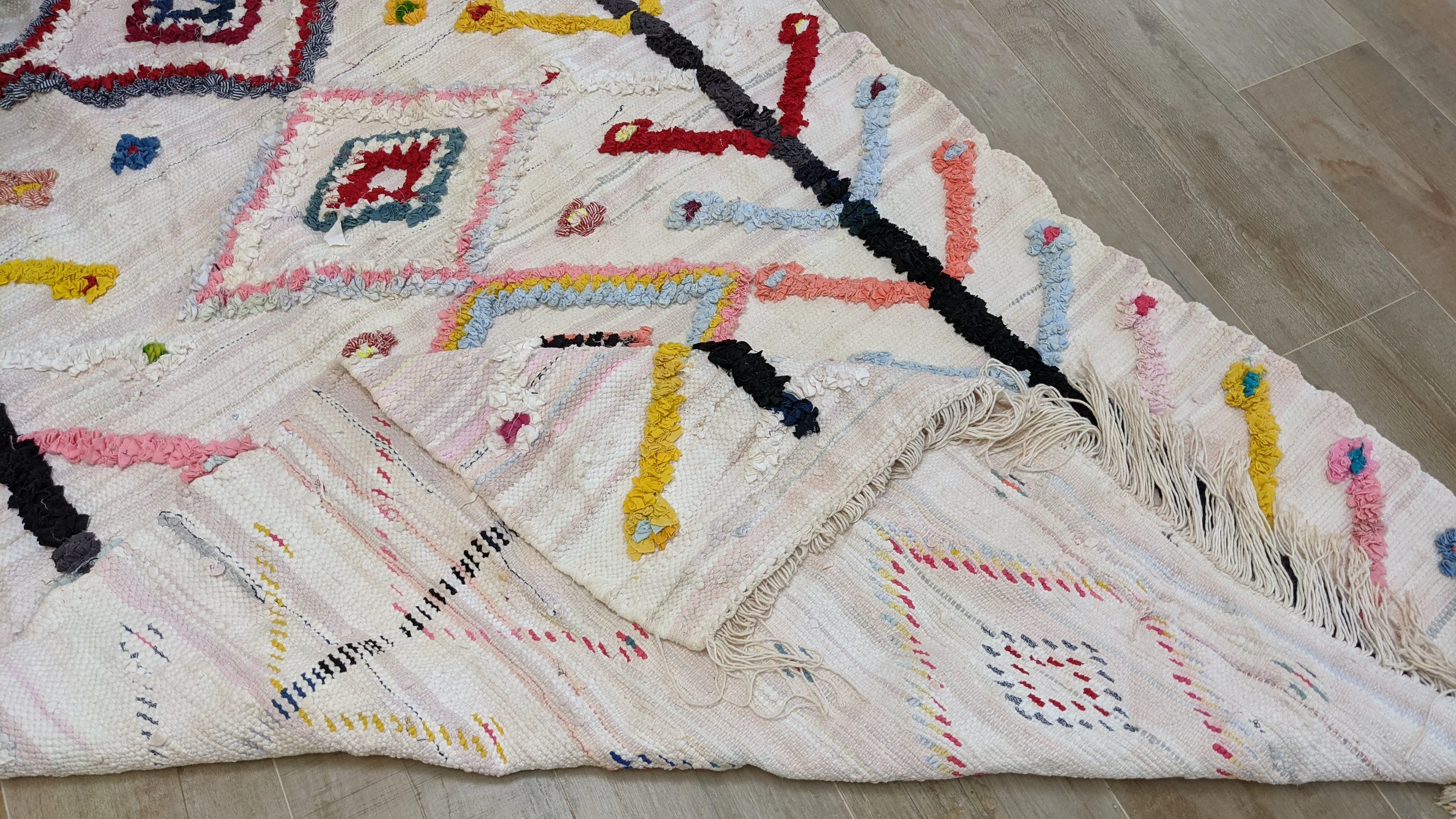Boucherouite Rug, 215 x 120 cm || 7.05 x 3.94 feet - Image 6