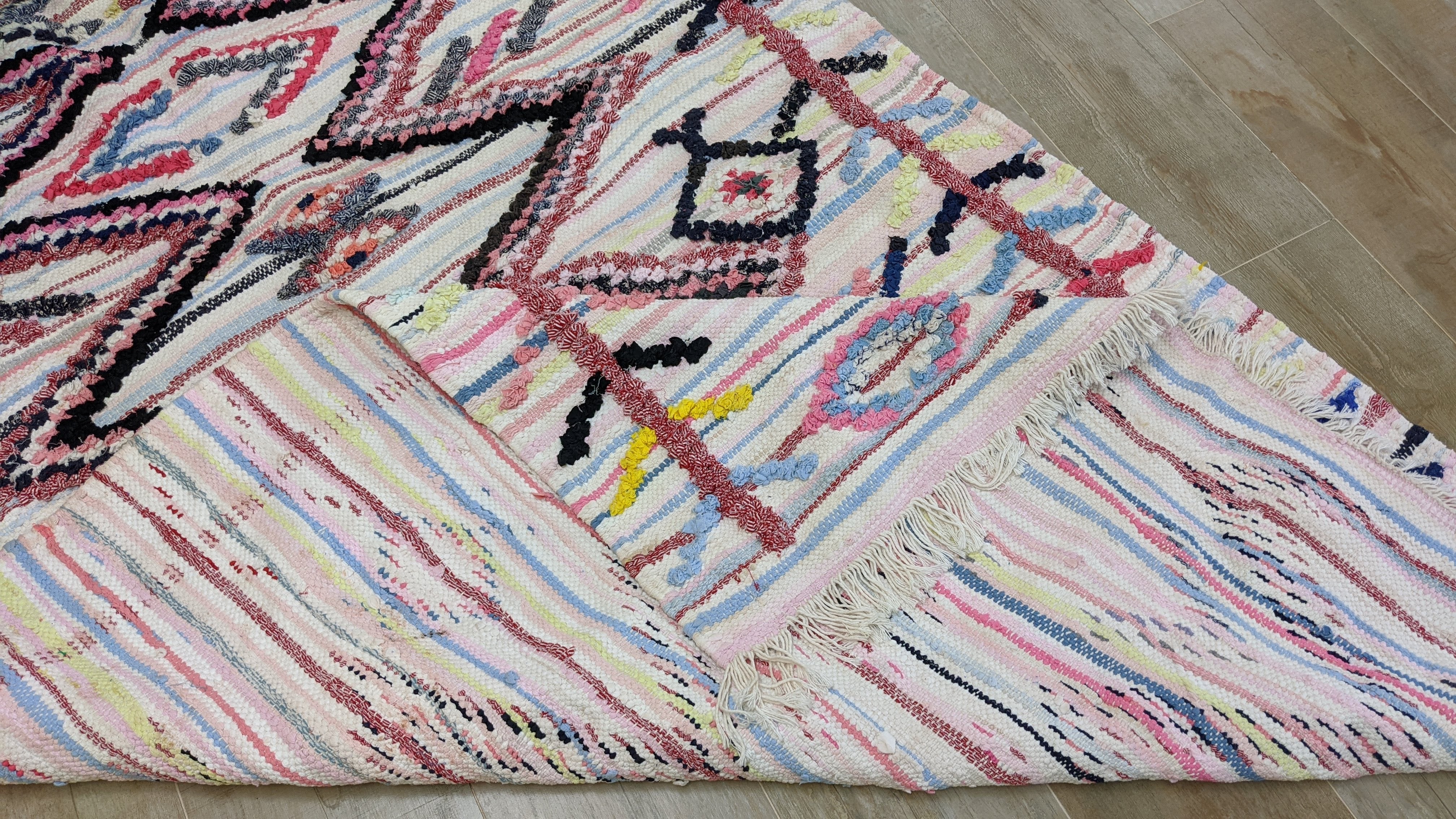 Boucherouite Rug, 215 x 122 cm || 7.05 x 4 feet - Image 7