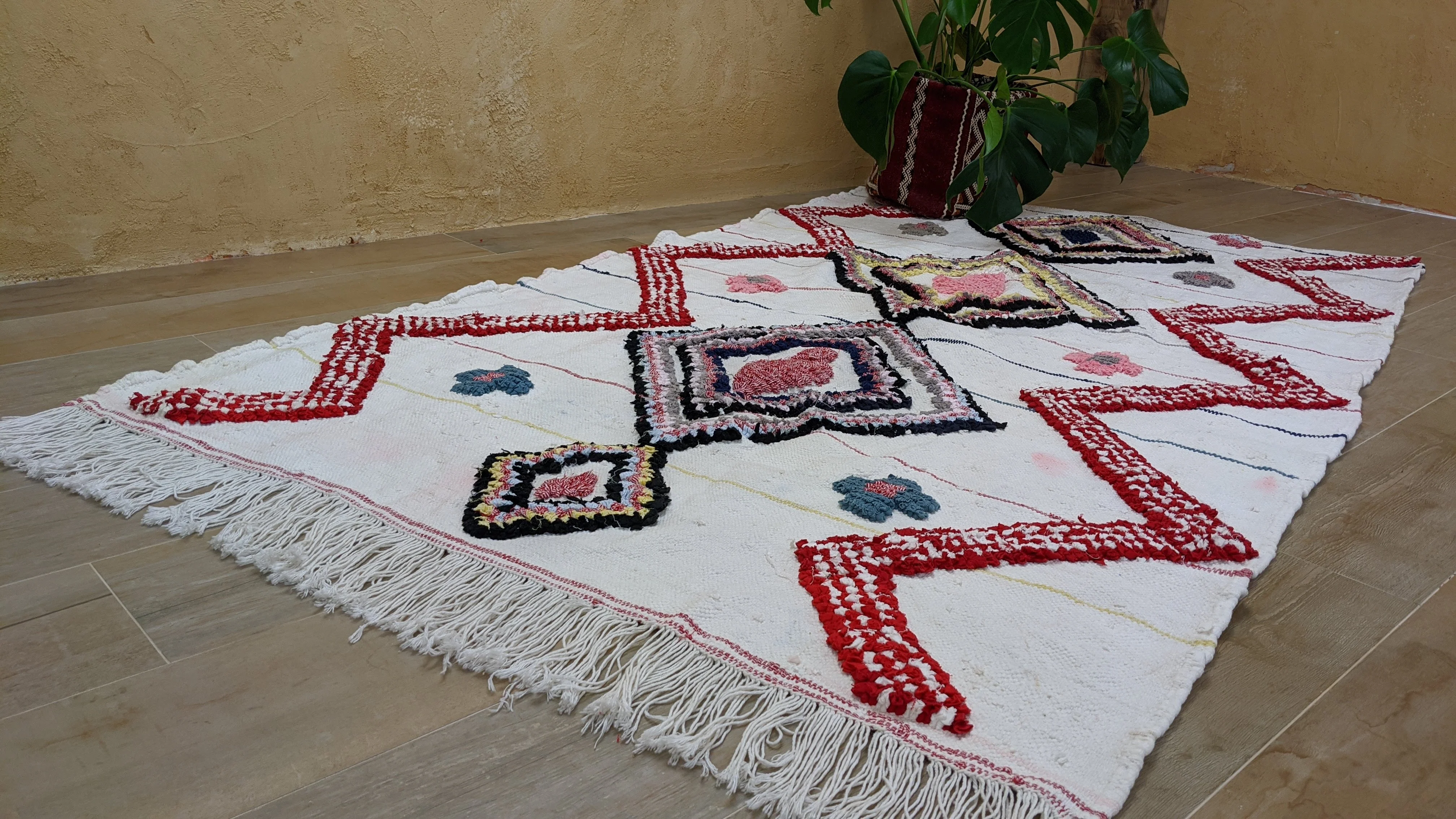 Boucherouite Rug, 215 x 125 cm || 7.05 x 4.1 feet - Image 7