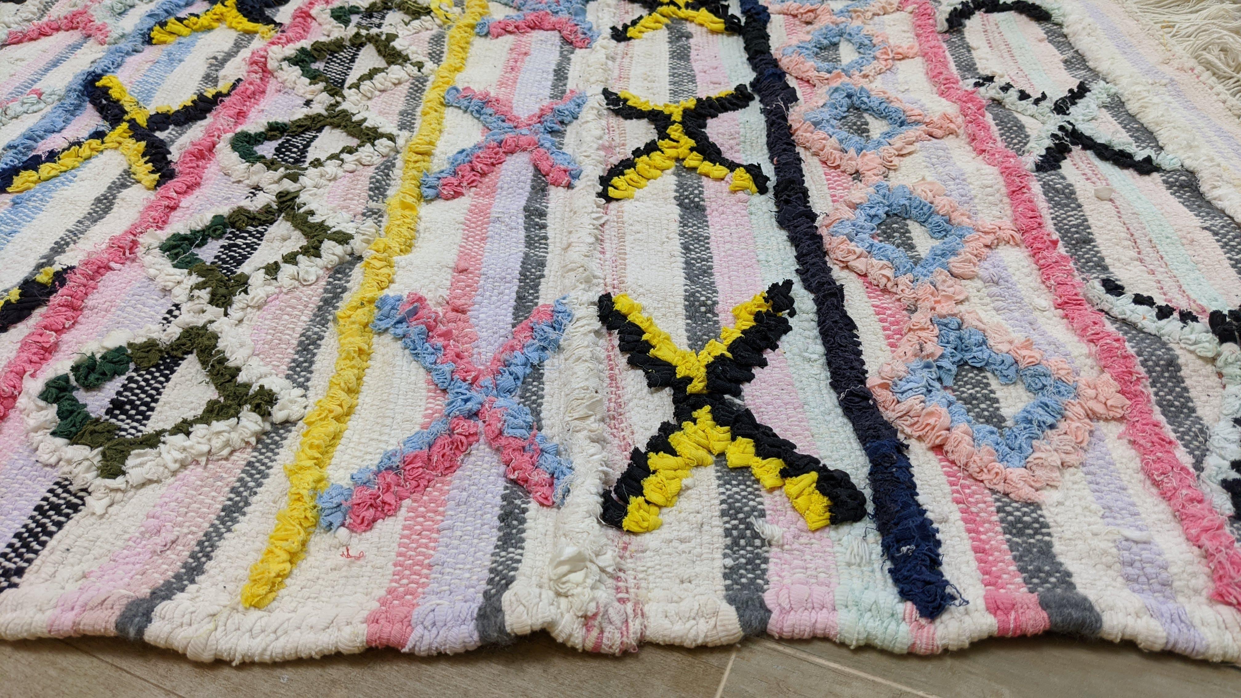 Boucherouite Rug, 215 x 125 cm || 7.05 x 4.1 feet - Image 10