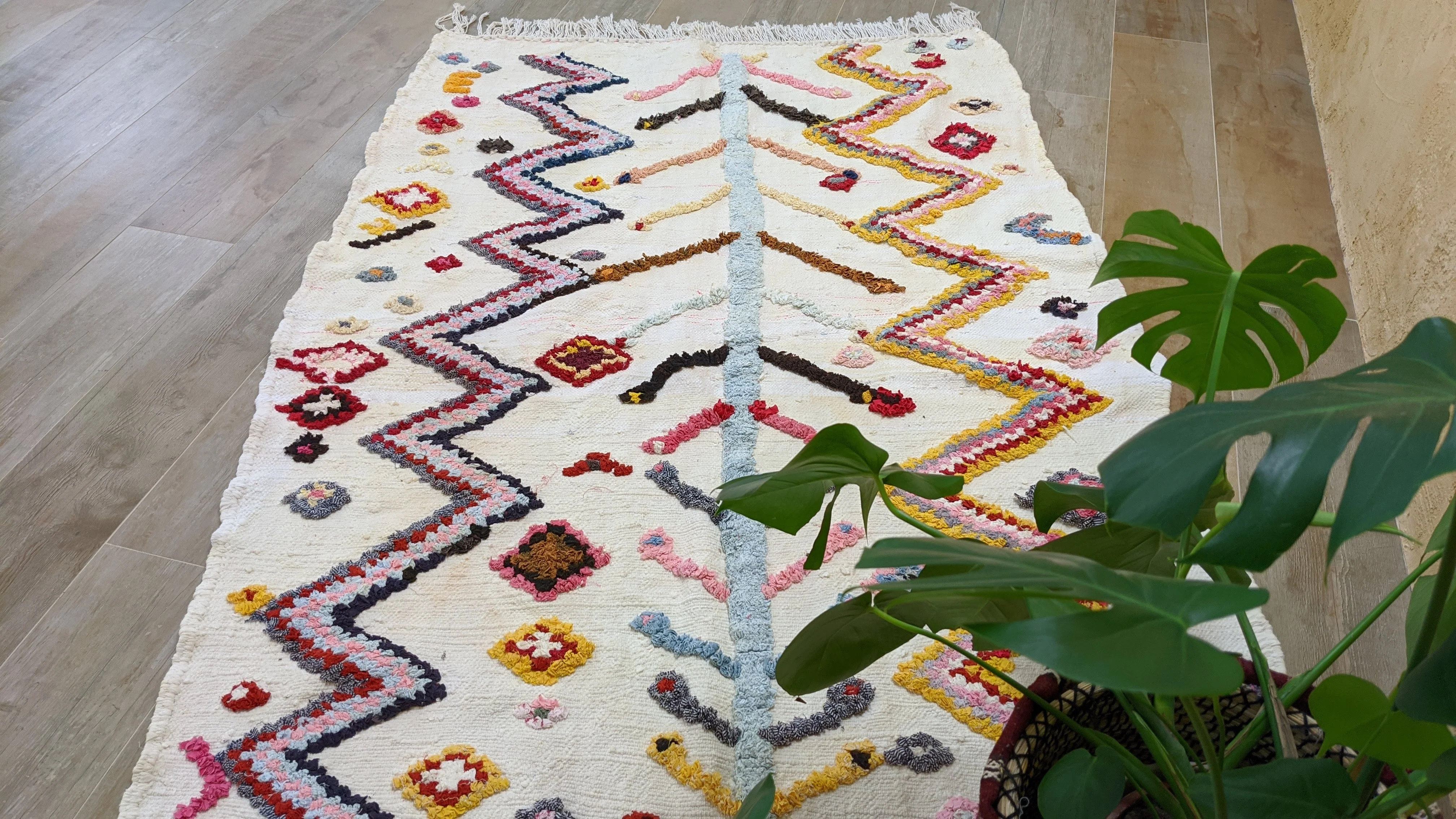 Boucherouite Rug, 215 x 125 cm || 7.05 x 4.1 feet - Image 5