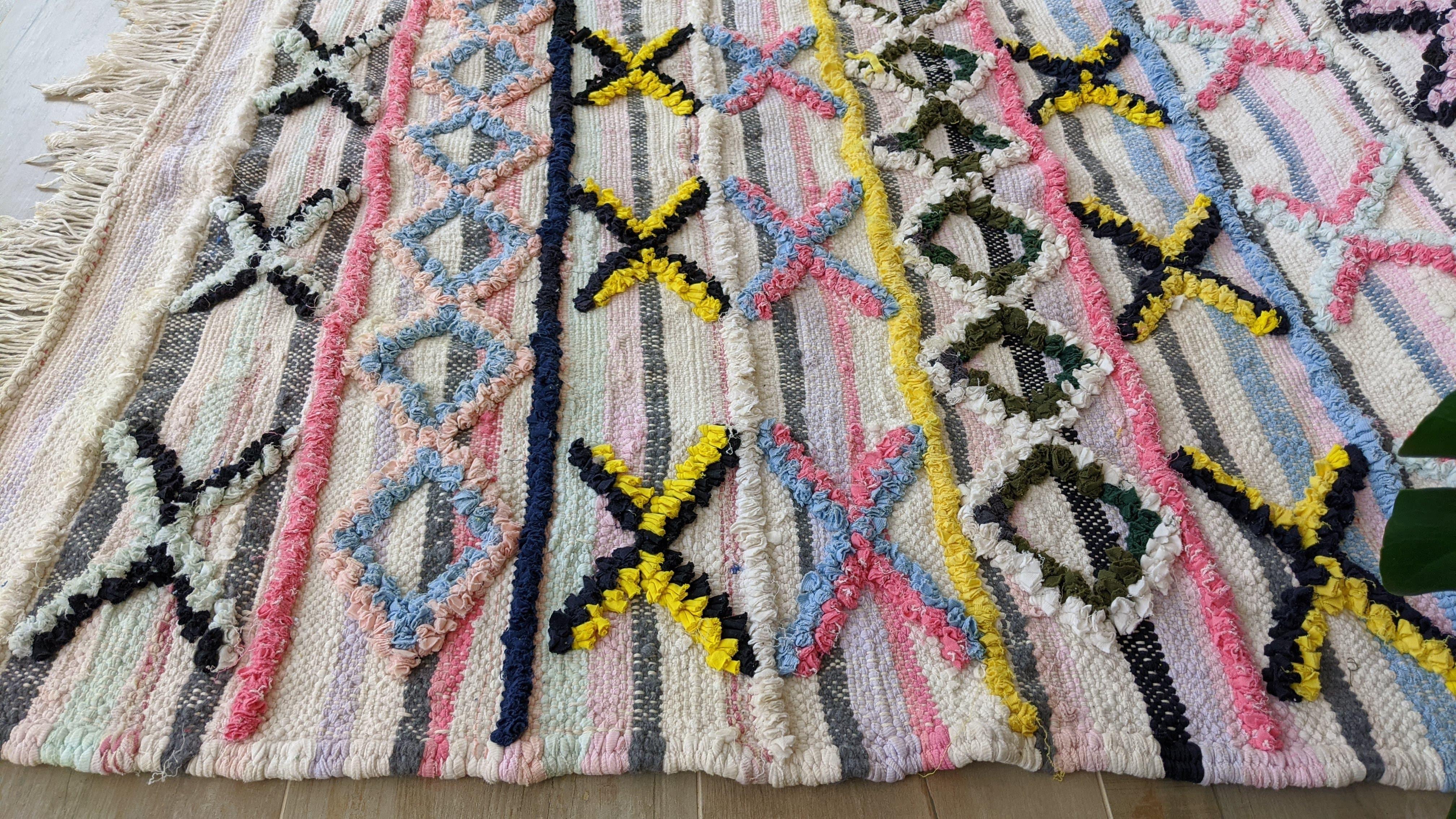 Boucherouite Rug, 215 x 125 cm || 7.05 x 4.1 feet - Image 5