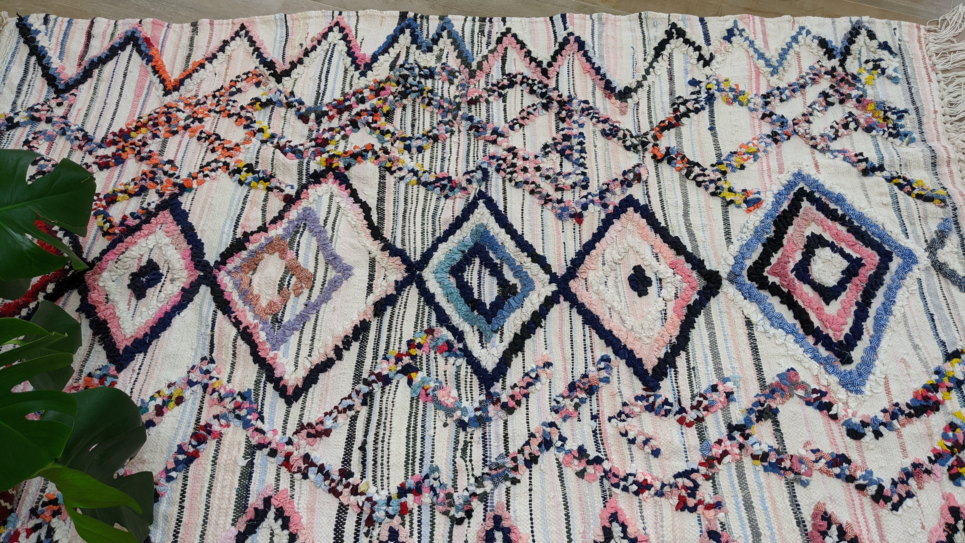 Boucherouite Rug, 215 x 130 cm || 7.05 x 4.27 feet - Image 6