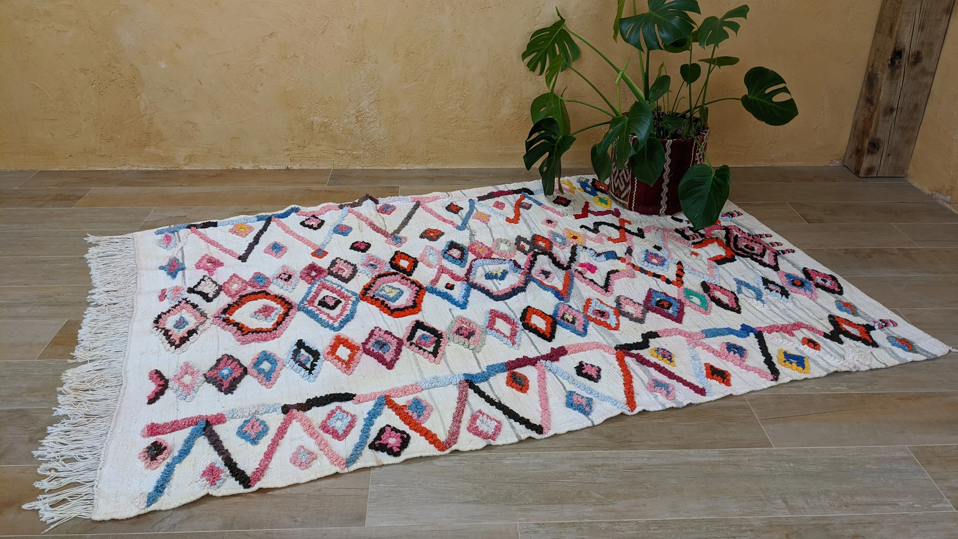Boucherouite Rug, 215 x 140 cm || 7.05 x 4.59 feet - Image 3